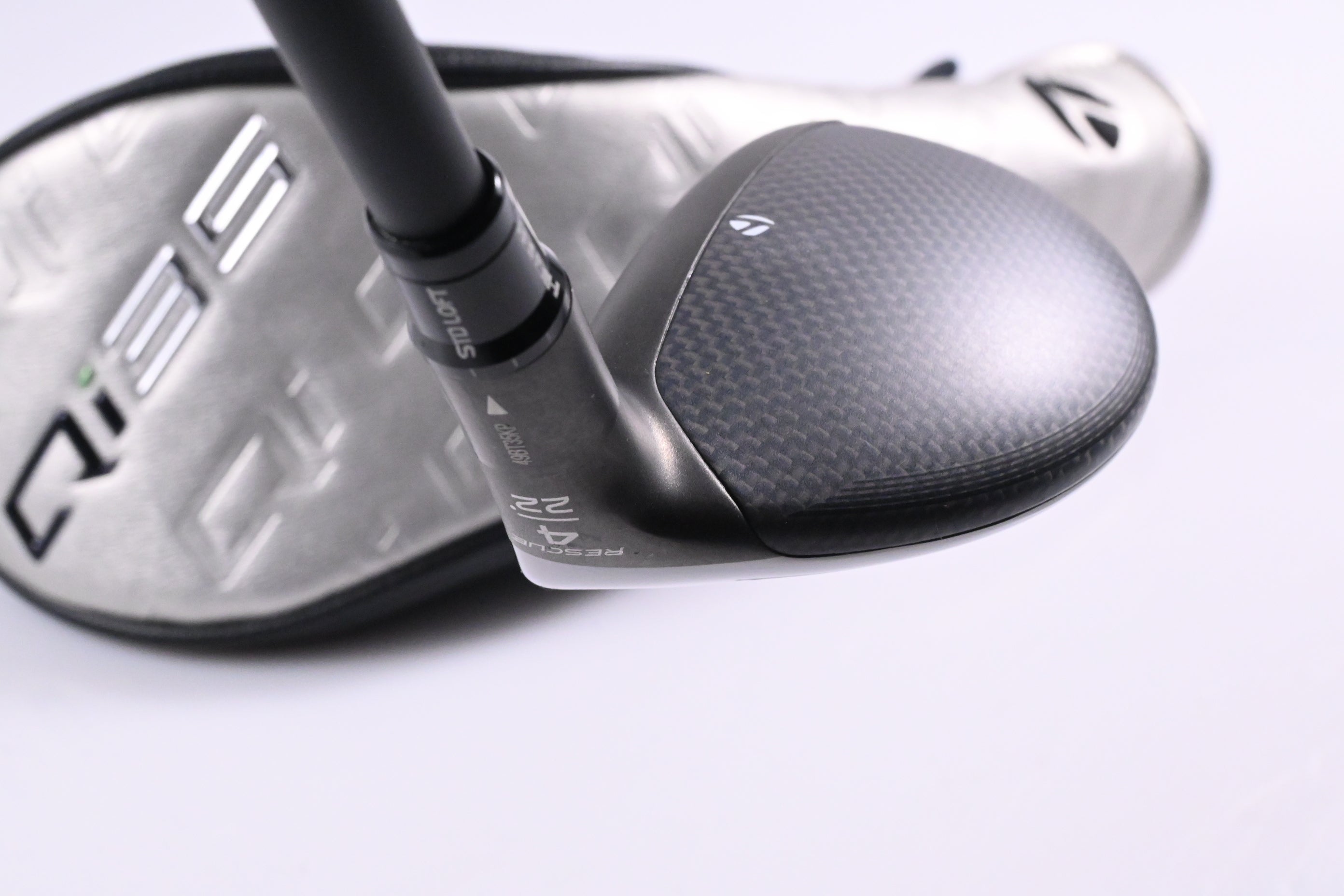Taylormade Qi35 #4 Hybrid / 22 Degree / Regular Flex Fujikura Ventus Blue '25 6