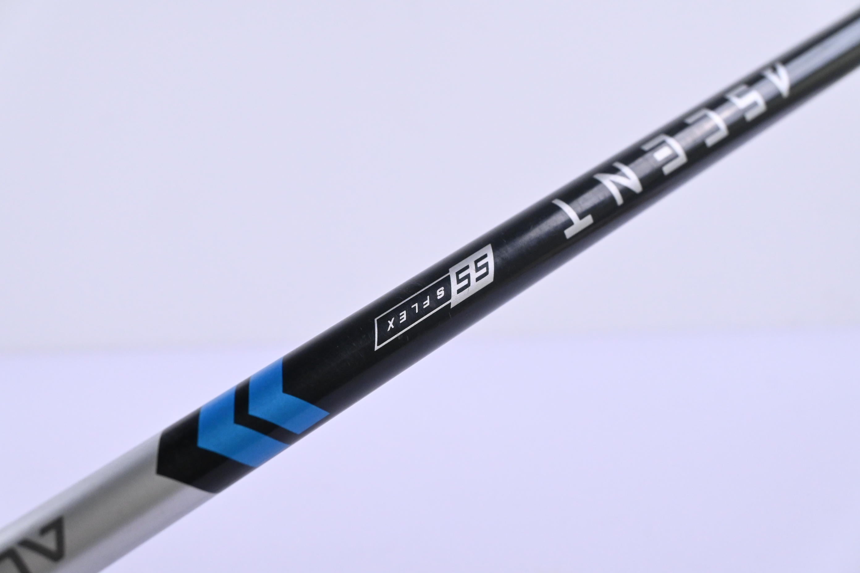 Tour Edge Hot Launch C524 Driver / 10.5 Degree / Stiff Flex Aldila Ascent 55