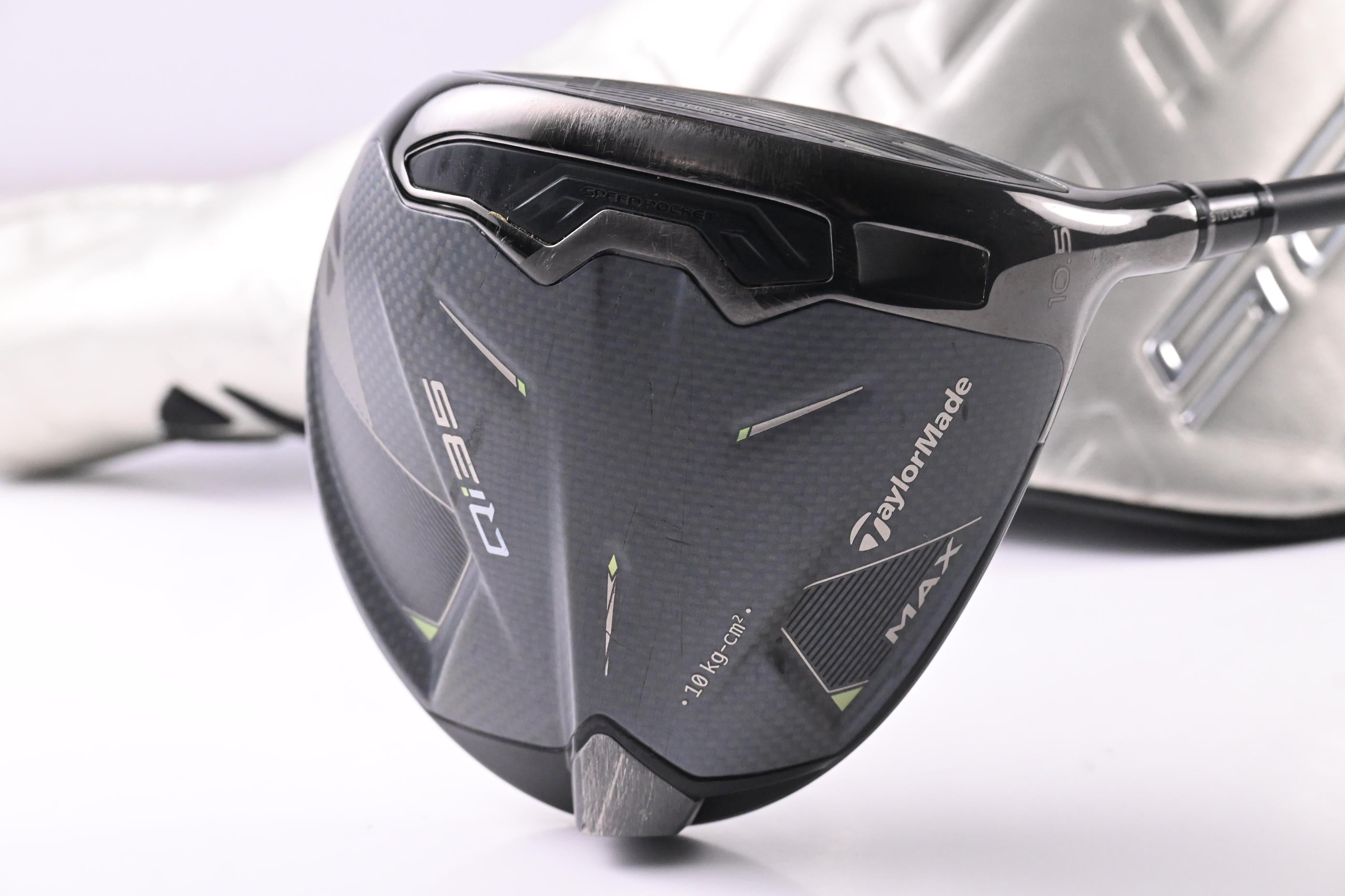 Taylormade Qi35 Max Driver / 10.5 Degree / Stiff Flex Kai'li Darkwaves Blue CB