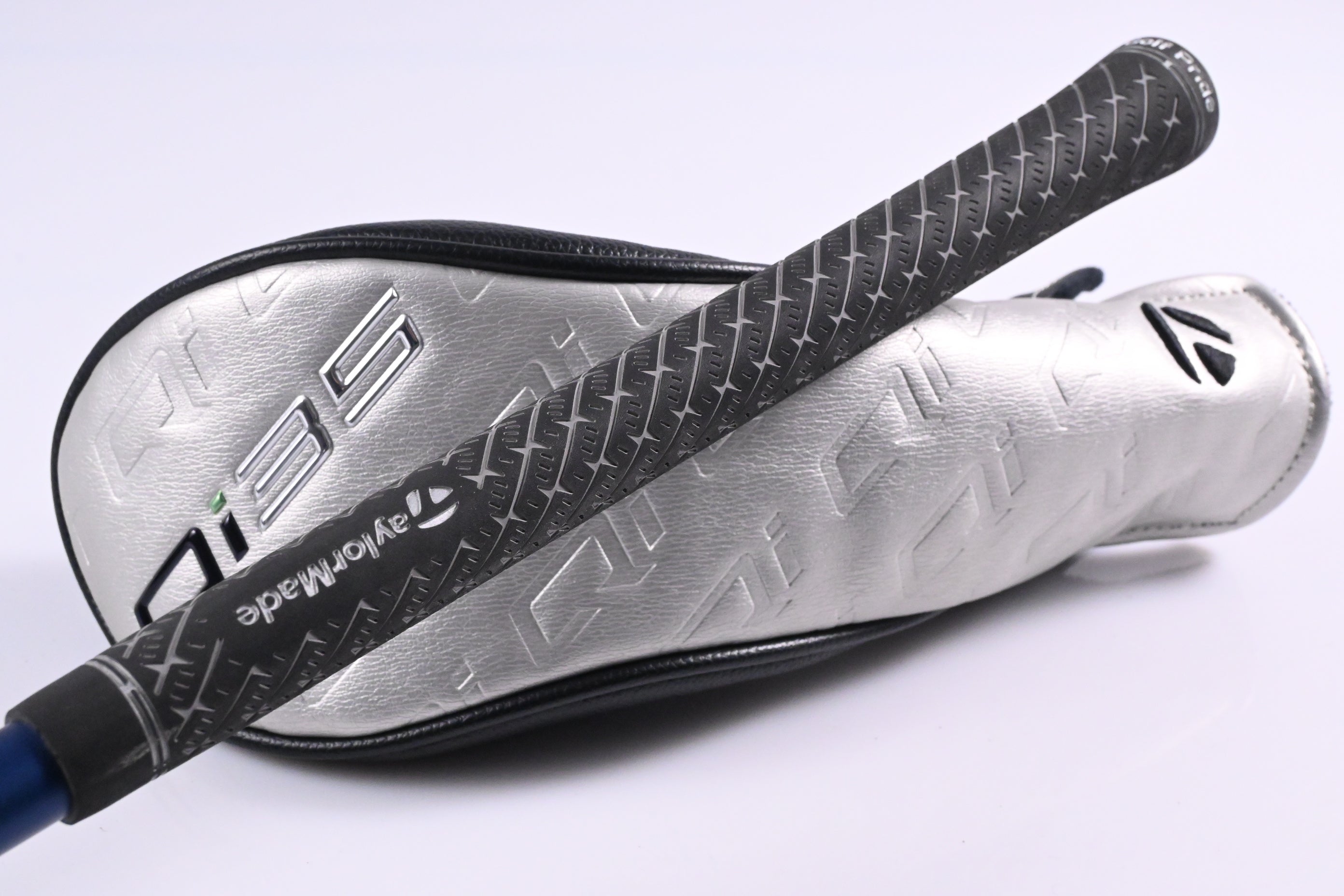 Taylormade Qi35 #4 Hybrid / 22 Degree / Regular Flex Fujikura Ventus Blue '25 6