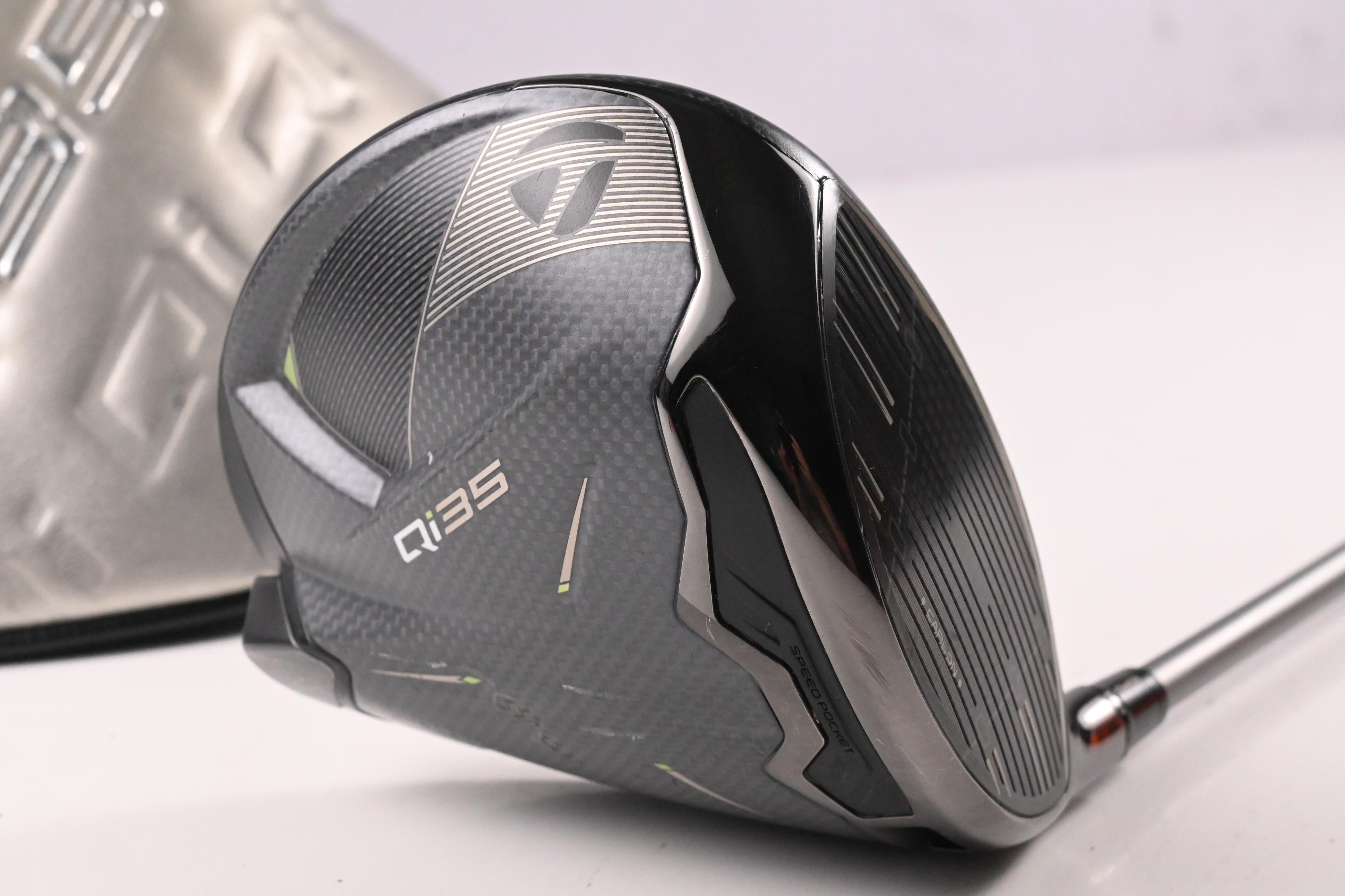 Taylormade Qi35 Max Driver / 10.5 Degree / Regular Flex Airpseeder 50 Shaft
