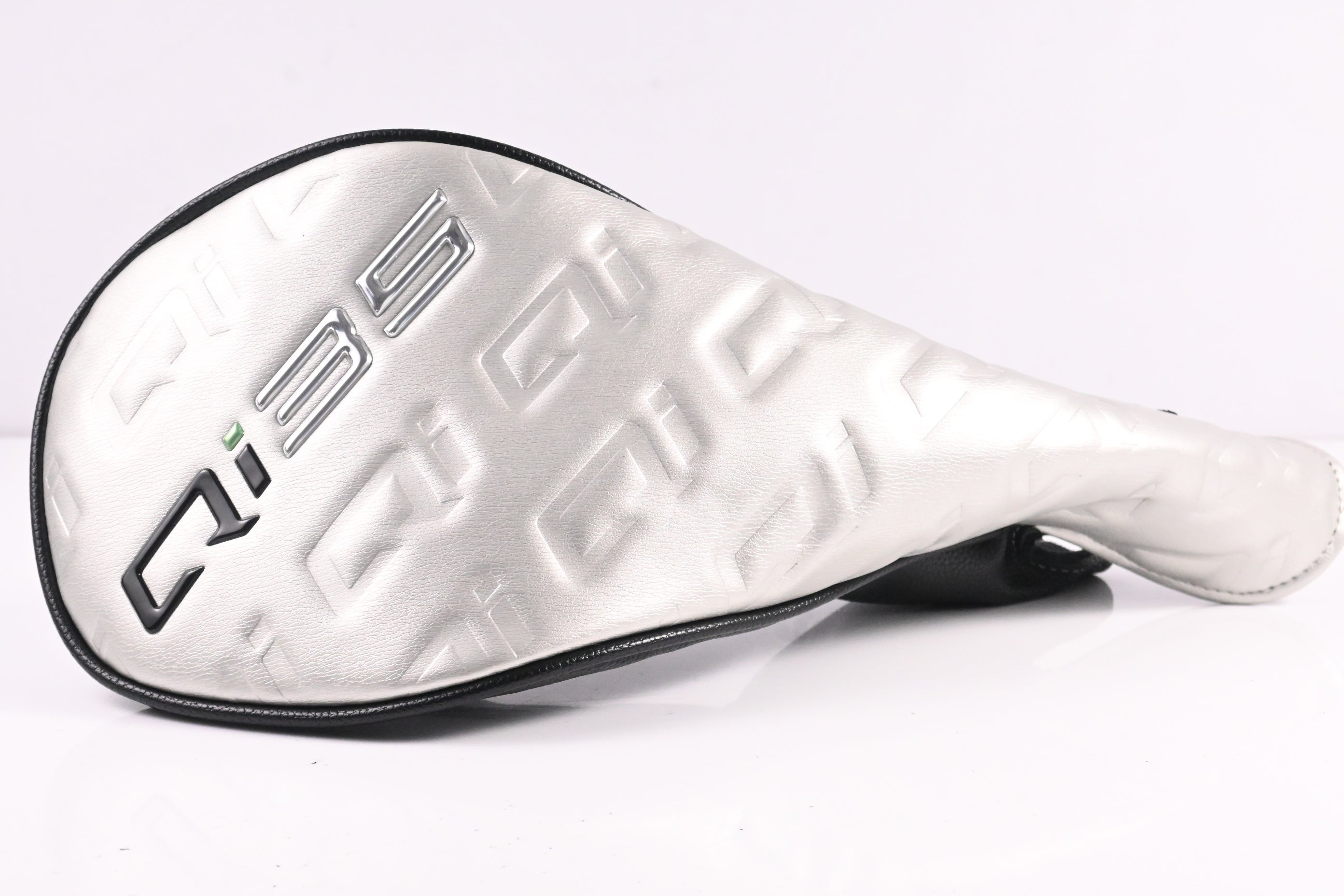 Taylormade Qi35 Driver / 12 Degree / Regular Flex Vanquish 5 Shaft