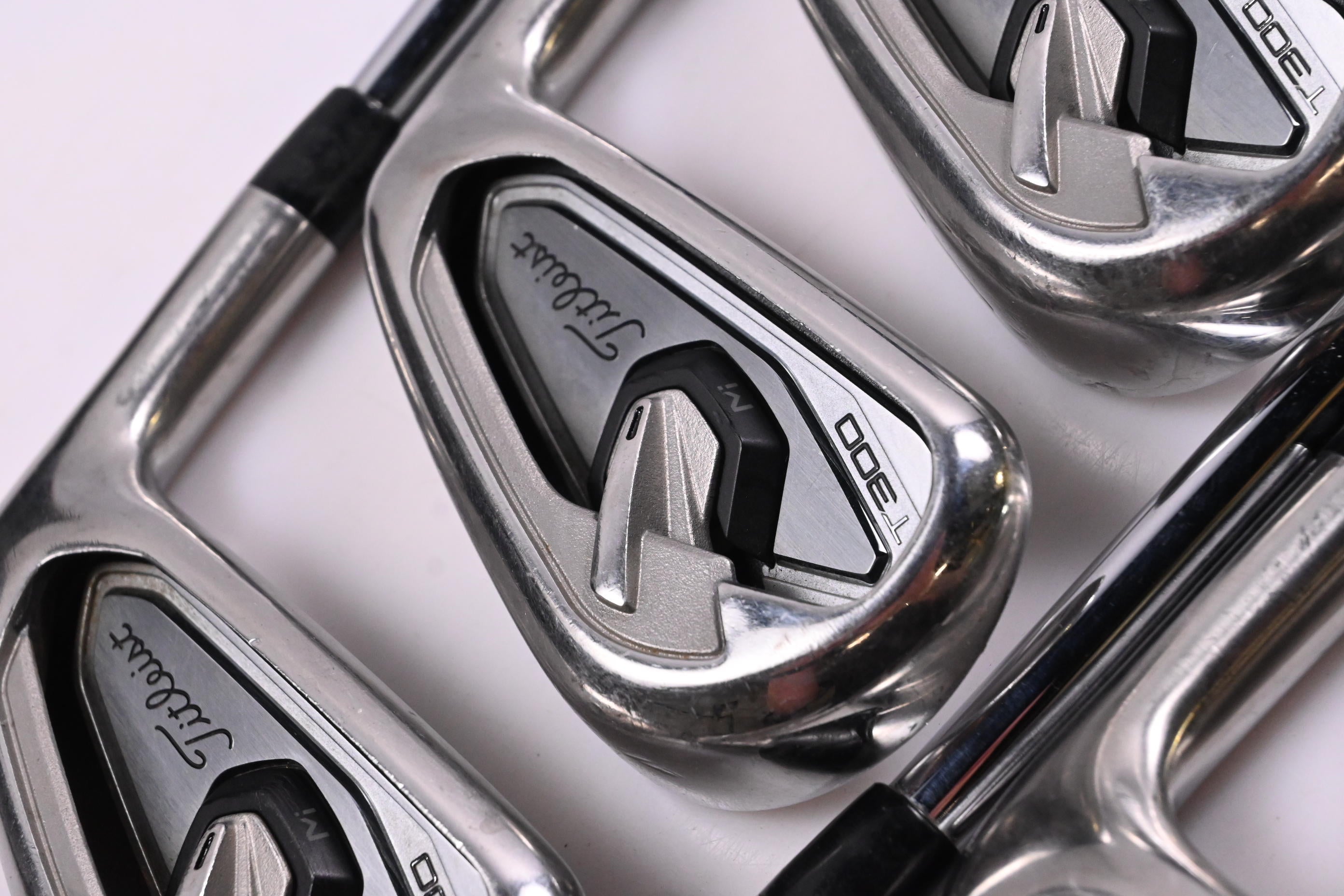 Titleist T300 2019 Irons / 5-PW / Regular Flex AMT Red R300 Shafts