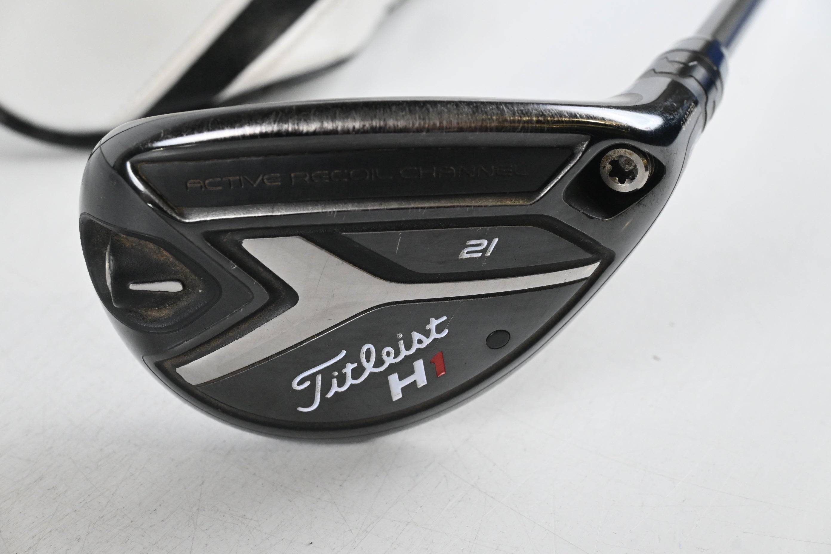 Titleist 818 H1 #3 Hybrid / 21 Degree / X-Flex Aldila Rogue M.AX 85 Shaft