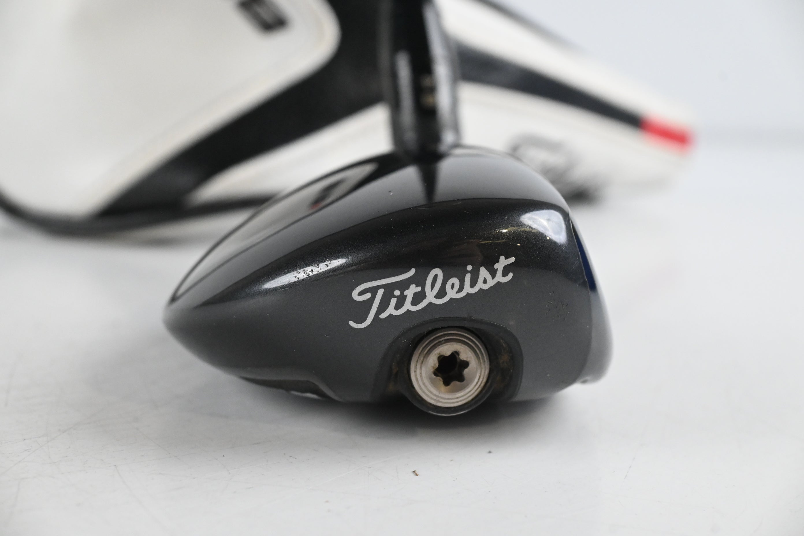 Titleist 818 H1 #3 Hybrid / 21 Degree / X-Flex Aldila Rogue M.AX 85 Shaft