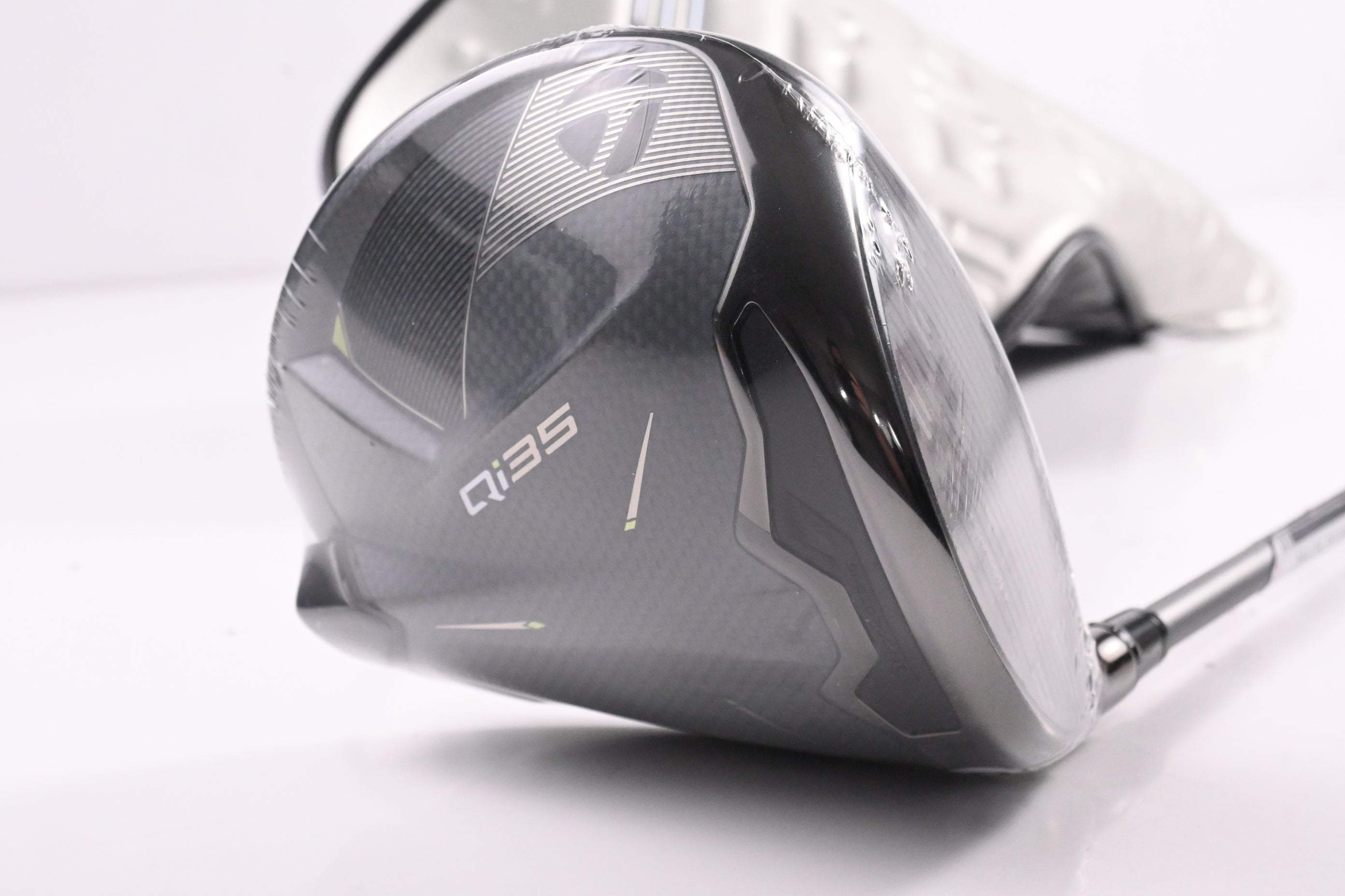 Taylormade Qi35 Max Driver / 12 Degree / Regular Flex Air Speeder 50 Shaft