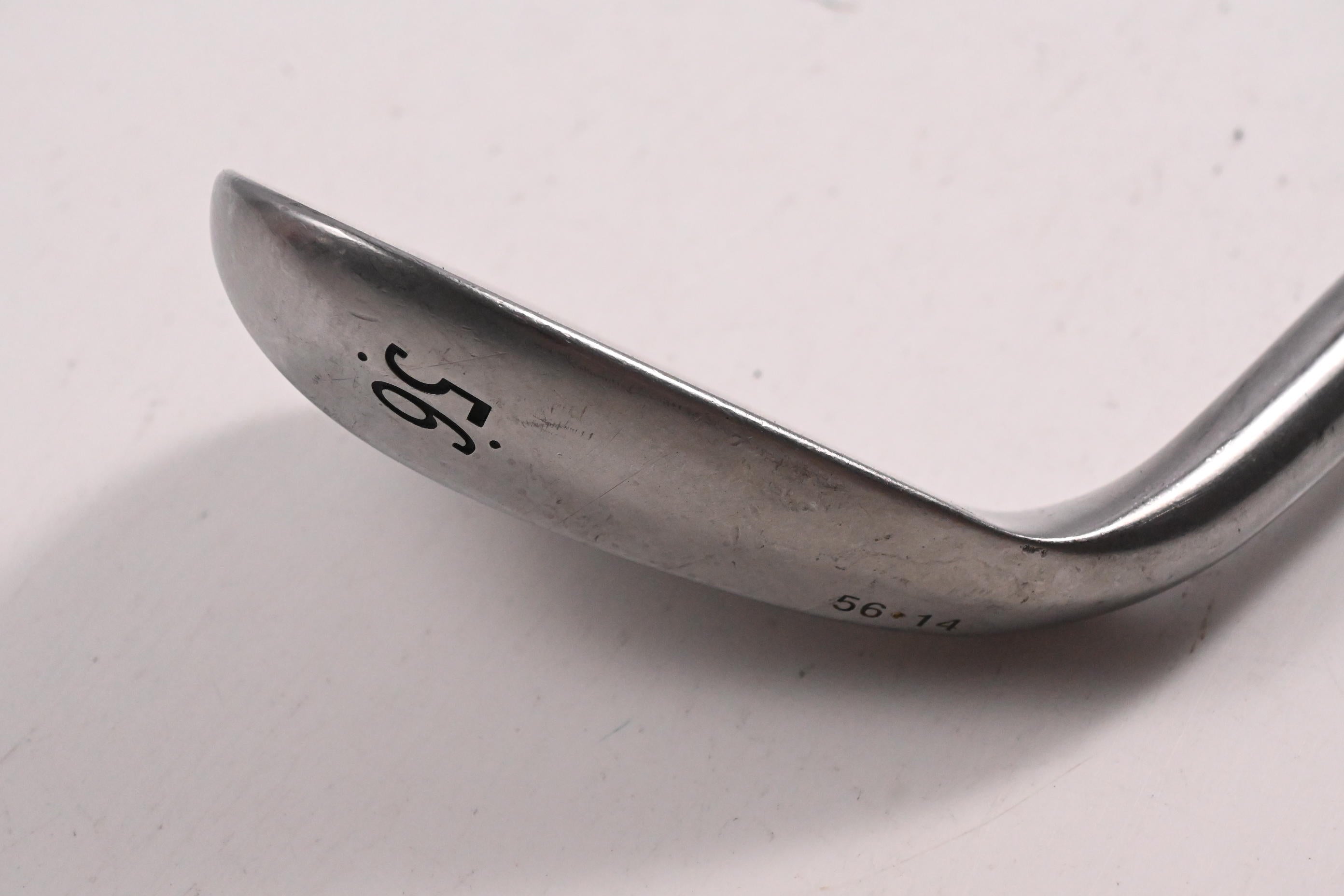 Wilson FG Tour Sand Wedge / 56 Degree / Wedge Flex Dynamic Gold Shaft