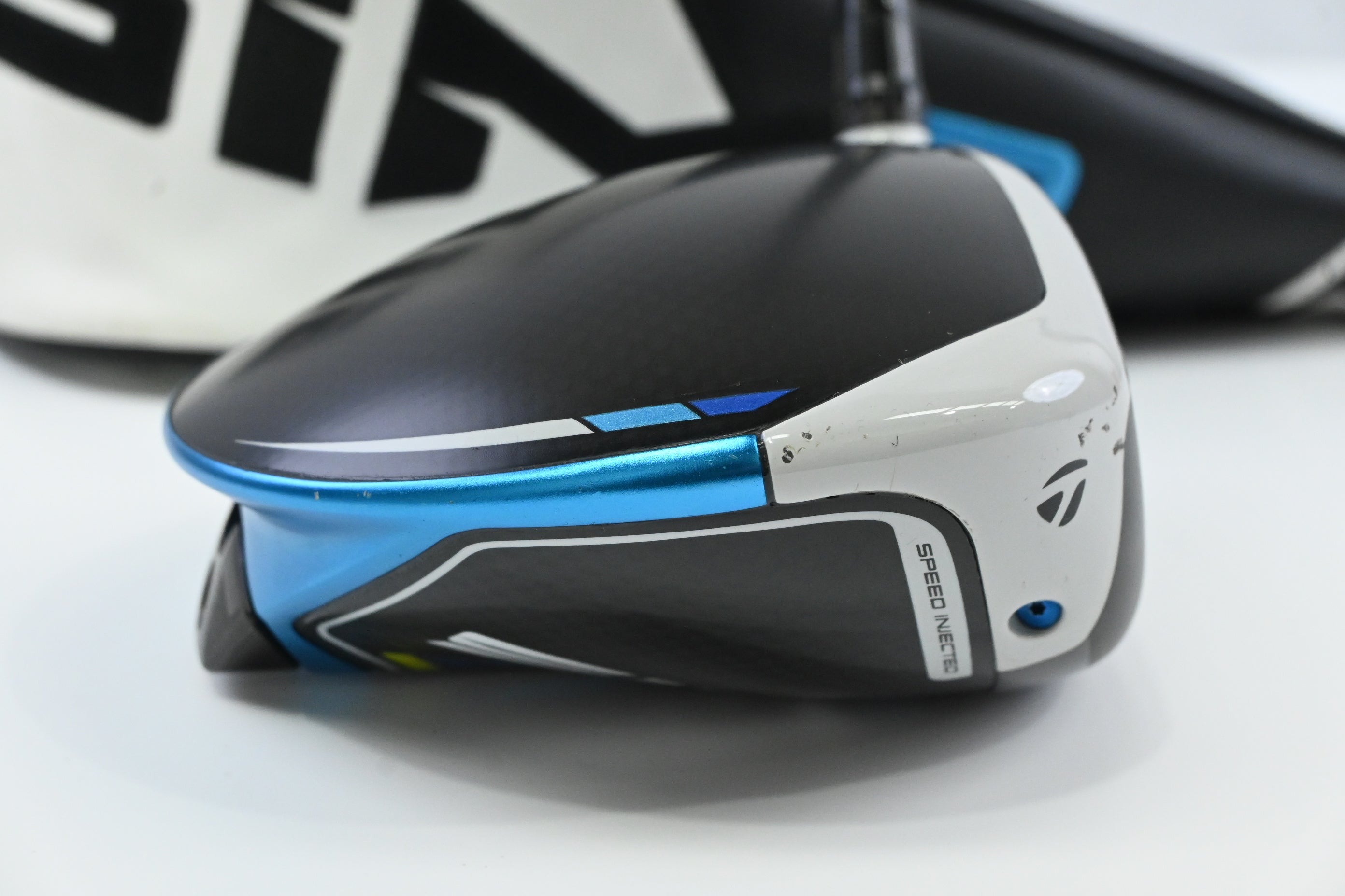 Taylormade SIM2 Max Driver / 9 Degree / X-Flex Fujikura Motore X F3 7 Shaft