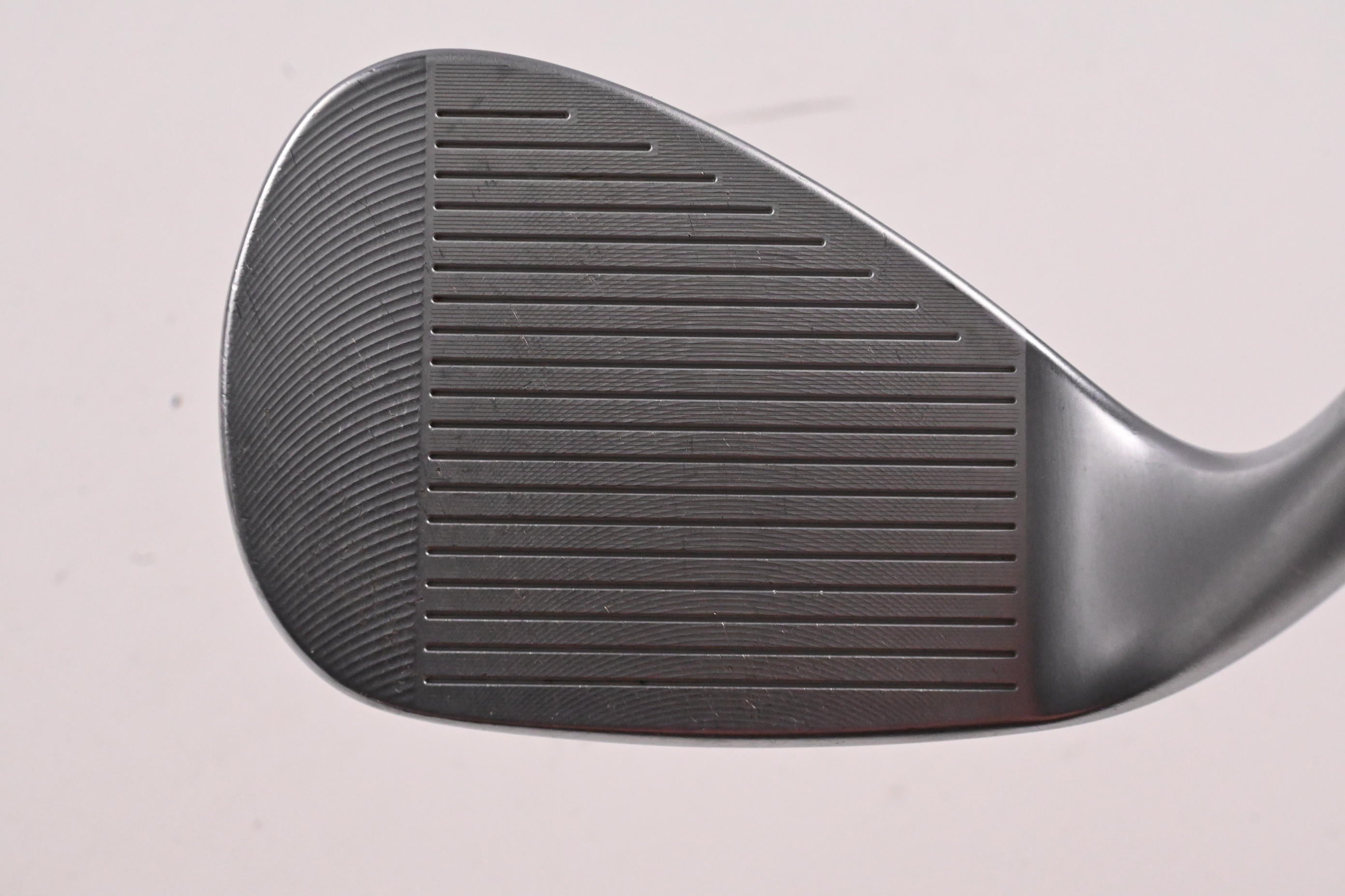 Cleveland CBX Zipcore Sand Wedge / 54 Degree / Wedge Flex Dynamic Gold Spinner