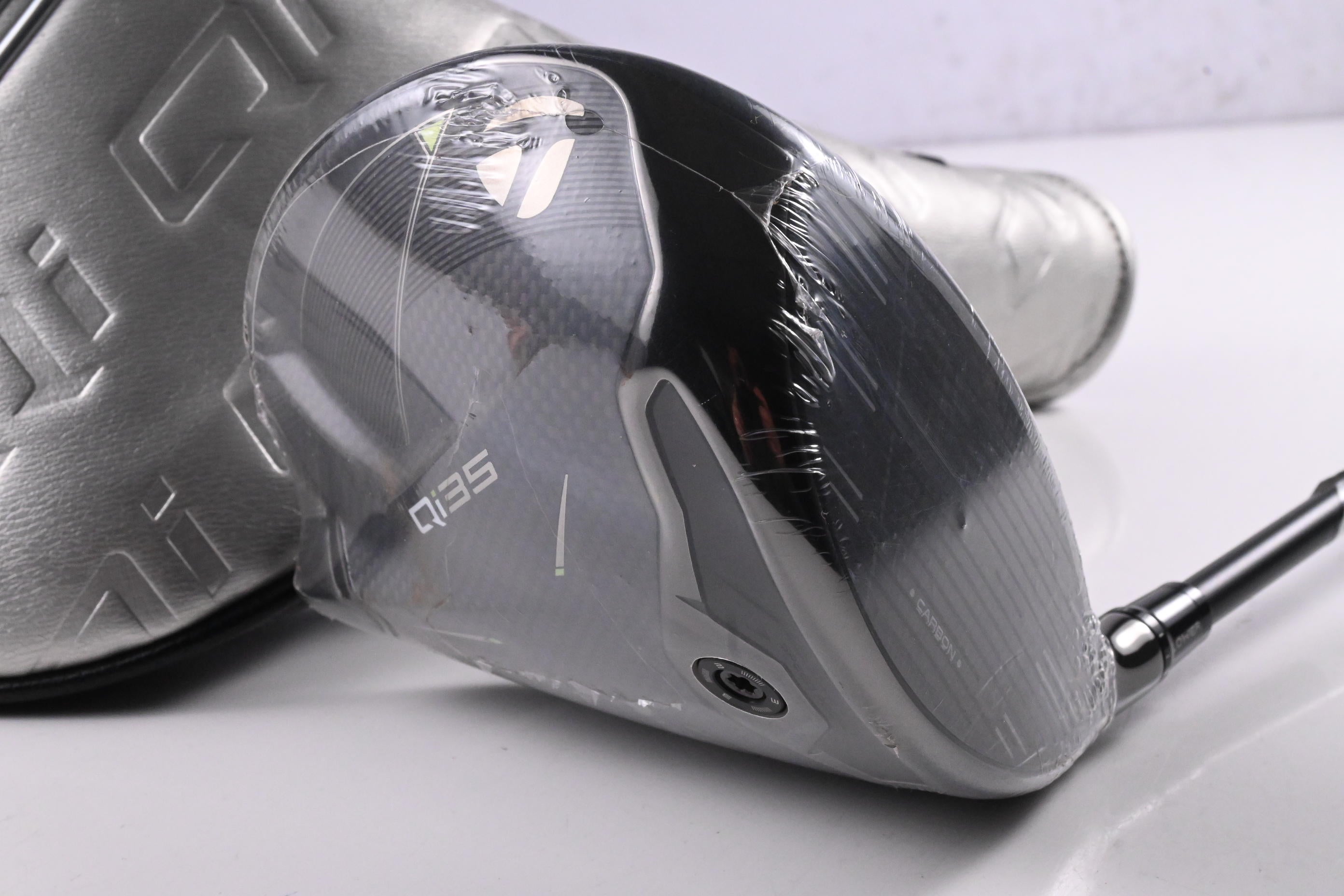 Taylormade Qi35 Driver / 9 Degree / Regular Flex Helium 5 Shaft