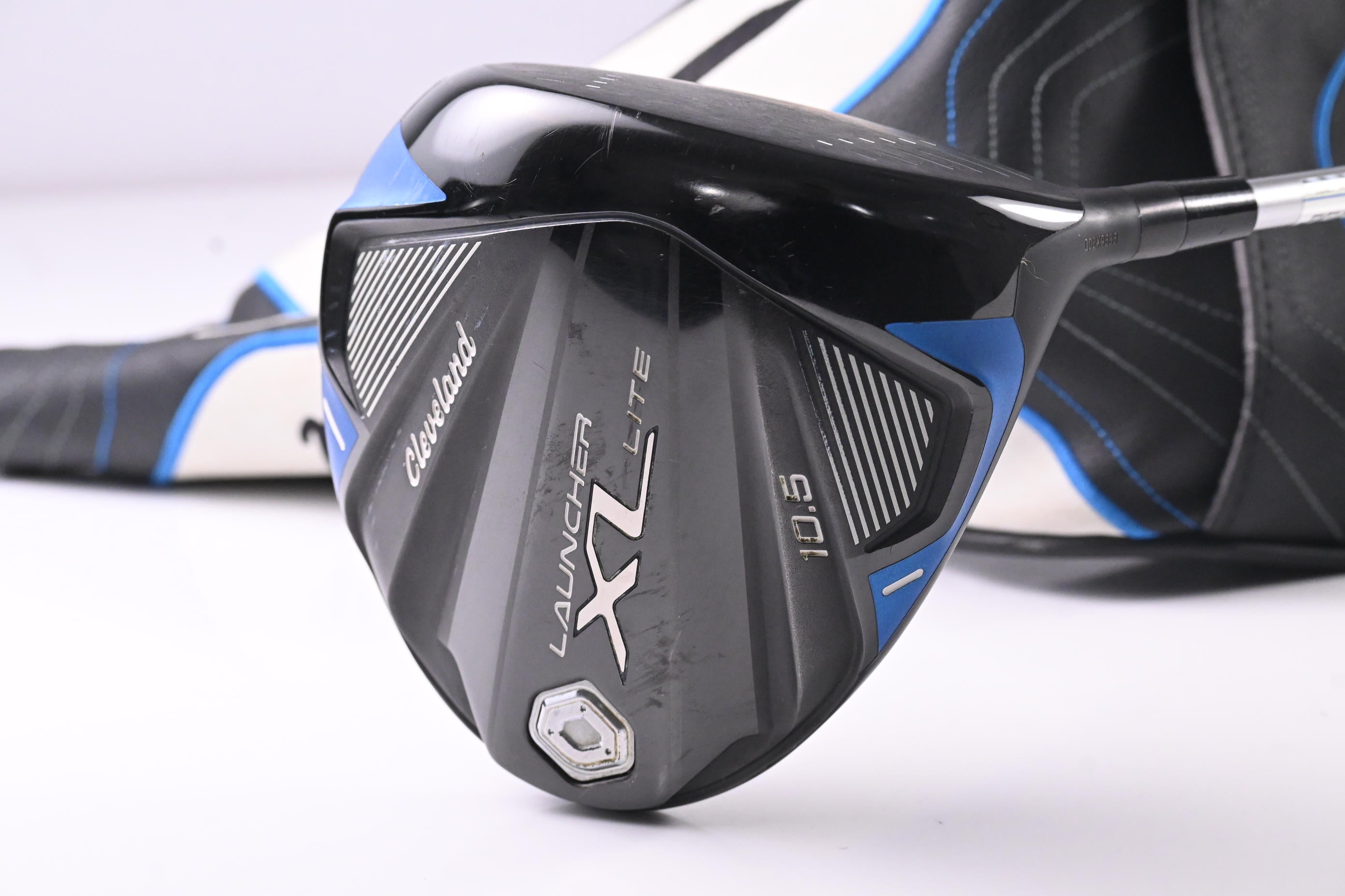 Cleveland Launcher XL Lite Driver / 10.5 Degree / Regular Flex Aldila Ascent 40