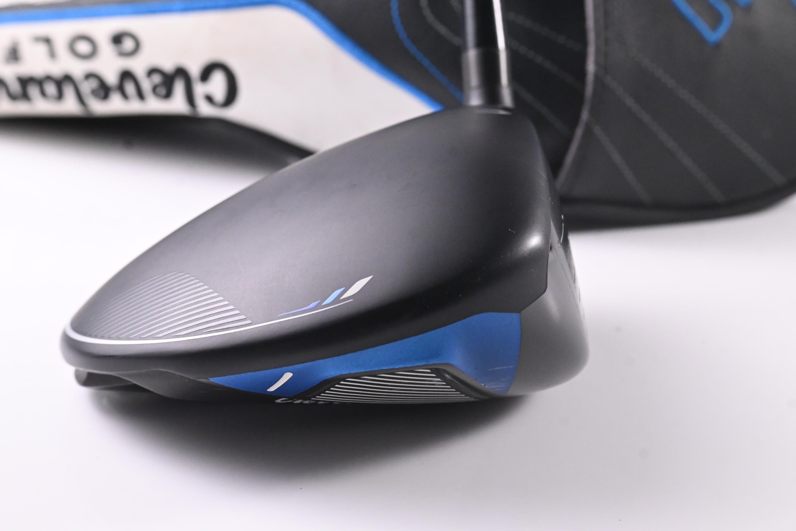 Cleveland Launcher XL Lite Driver / 10.5 Degree / Regular Flex Aldila Ascent 40