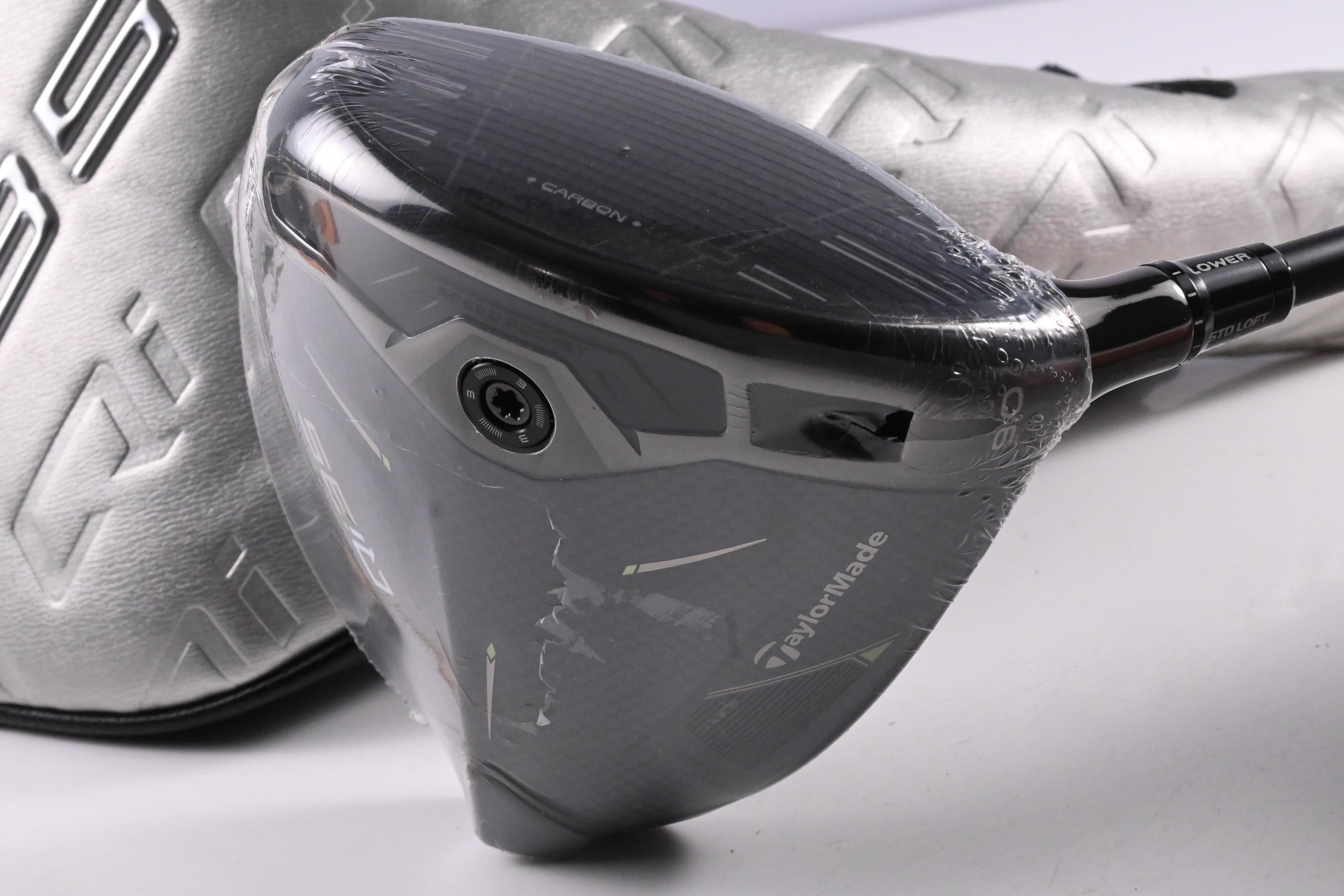 Taylormade Qi35 Driver / 9 Degree / Regular Flex Helium 5 Shaft