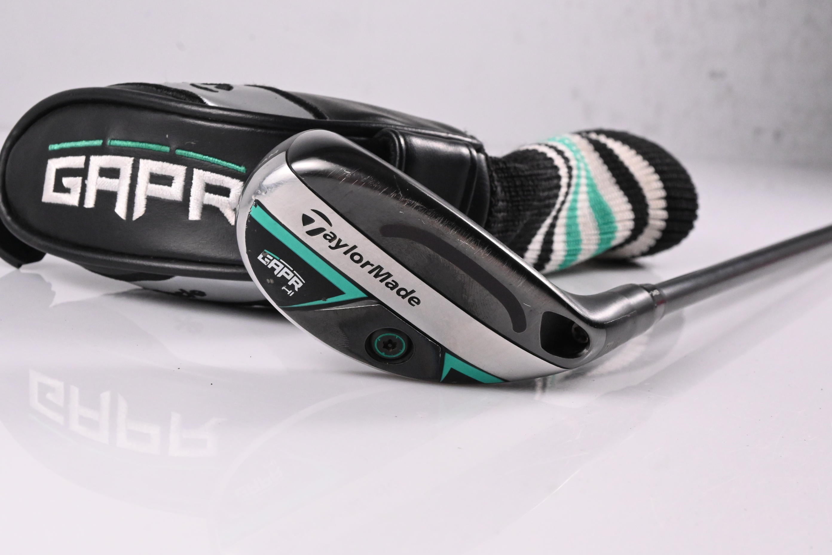 Taylormade GAPR Hi #3 Hybrid / 19 Degree / Regular Flex KBS Hybrid 70 Shaft