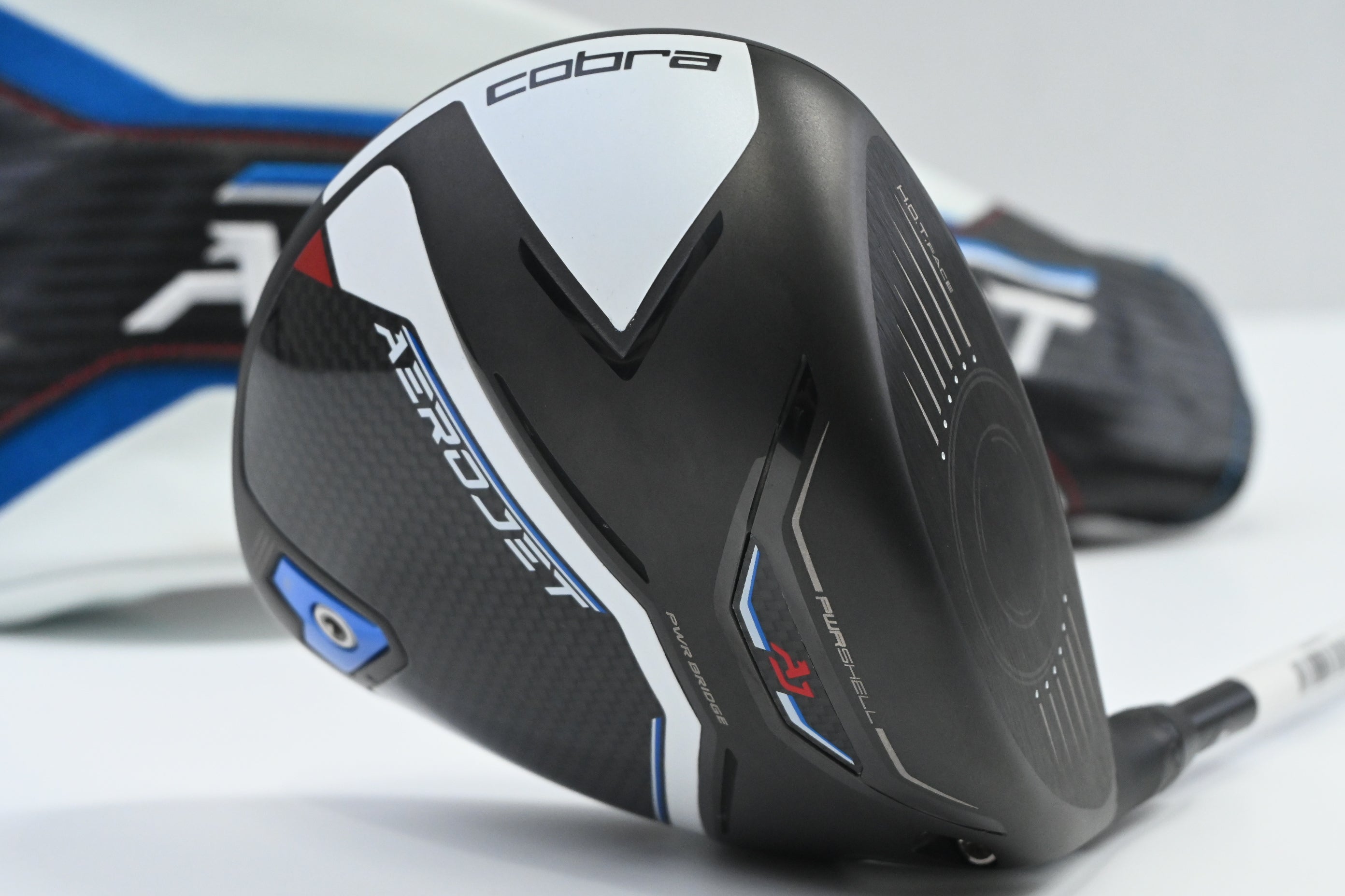 Cobra Aerojet Driver / 10.5 Degree / Senior Flex UST Helium Nanocore 4 Shaft