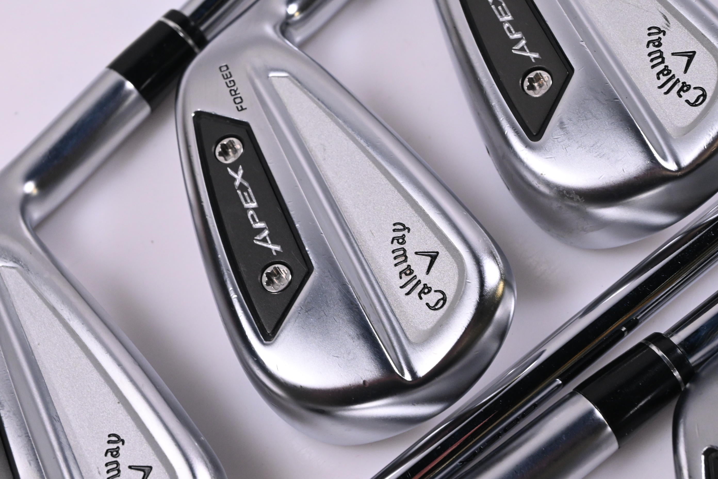 Callaway Apex Ai300 Irons / 5-PW+GW / Regular Flex Dynamic Gold Mid 90 R300