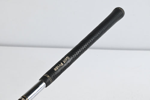 Titleist 975 F #3 Wood / 14.5 Degree / Regular Flex Dynamic Gold Steel Shaft
