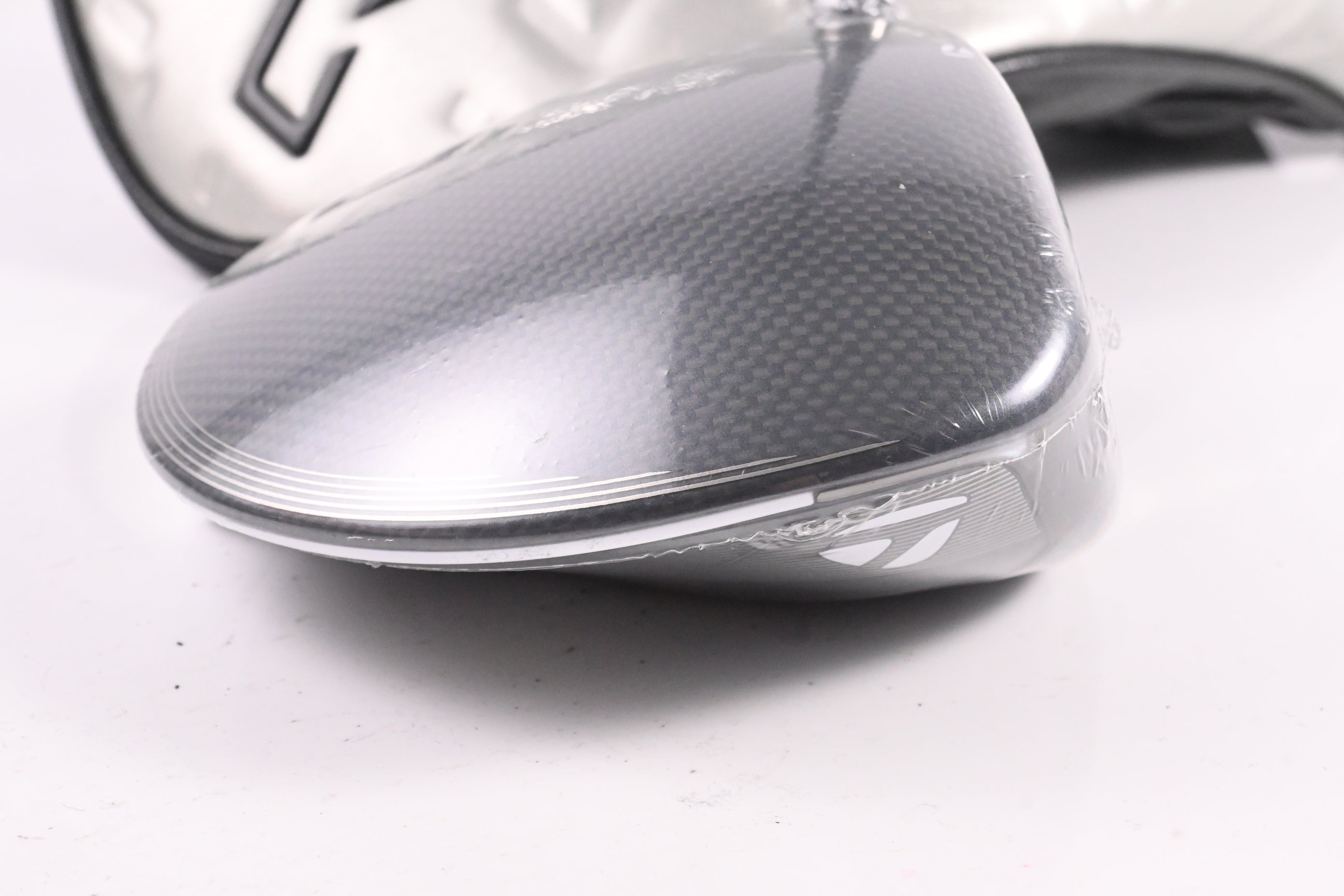 Taylormade Qi35 Max Lite Driver / 12 Degree / Regular Flex Vanquish 4 Shaft