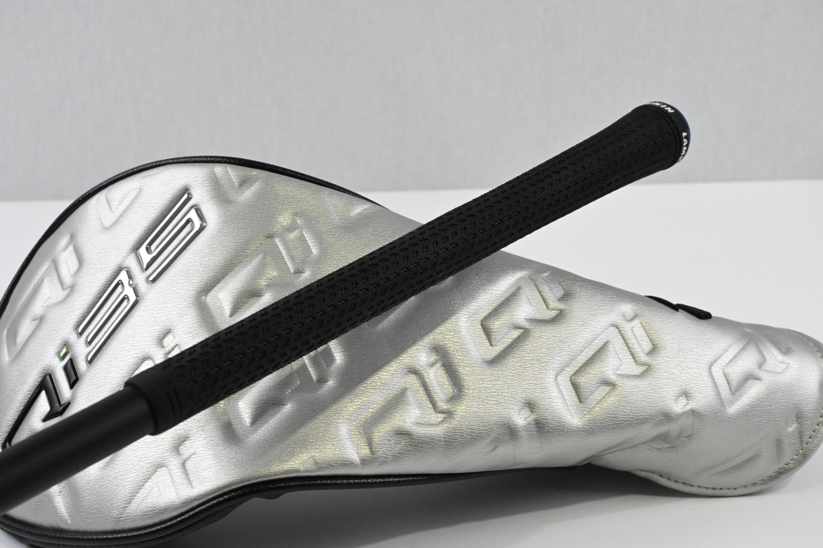 Taylormade Qi35 Max Lite Driver / 12 Degree / Regular Flex Vanquish 5 Shaft