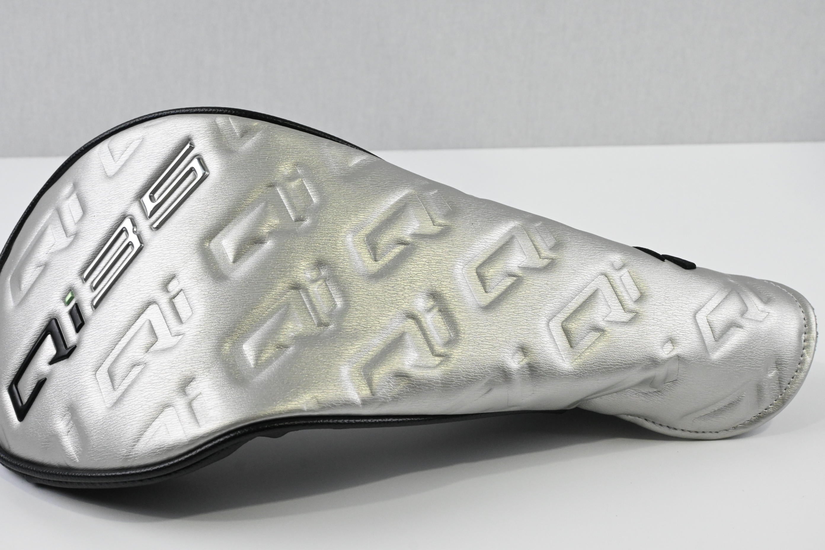 Taylormade Qi35 Max Lite Driver / 12 Degree / Regular Flex Vanquish 5 Shaft