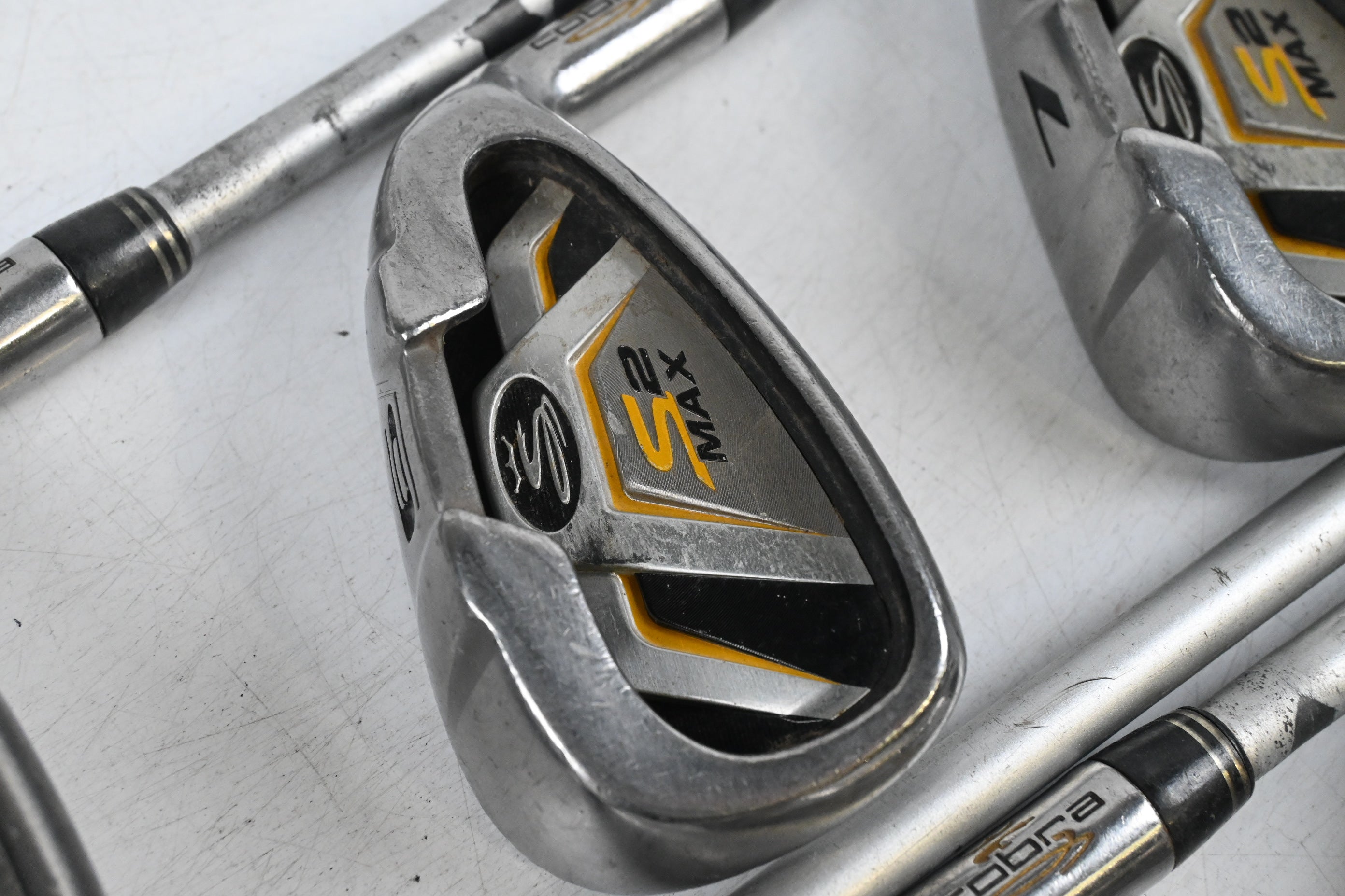 Cobra S2 Max Irons / 5-PW / Senior Flex Aldila DVS-HL 55 Shafts