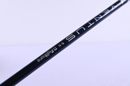 Taylormade SIM2 Max Driver / 10.5 Degree / Stiff Flex Fujikura Ventus Blue 5