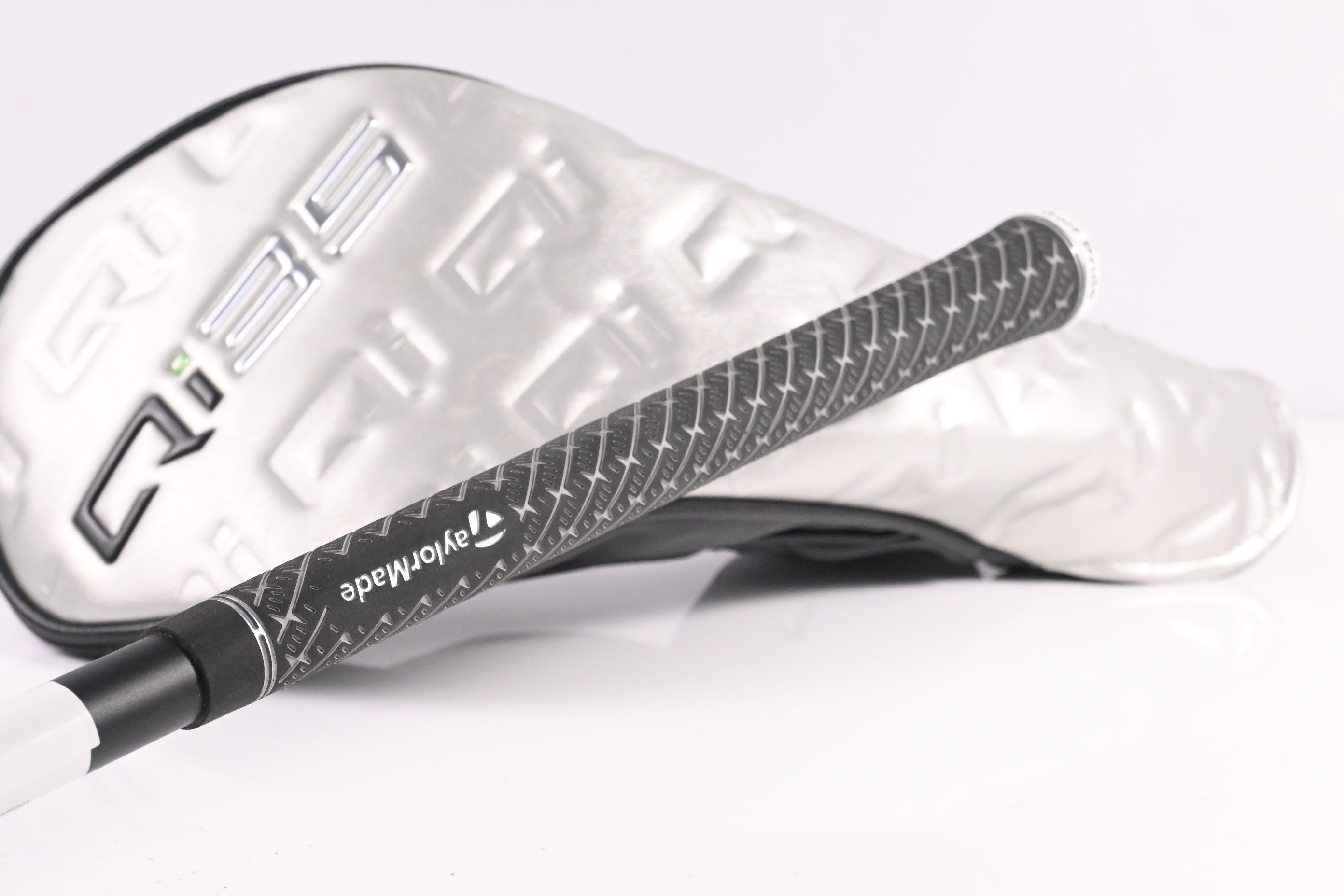 Taylormade Qi35 Max Lite Driver / 12 Degree / Regular Flex Vanquish 4 Shaft