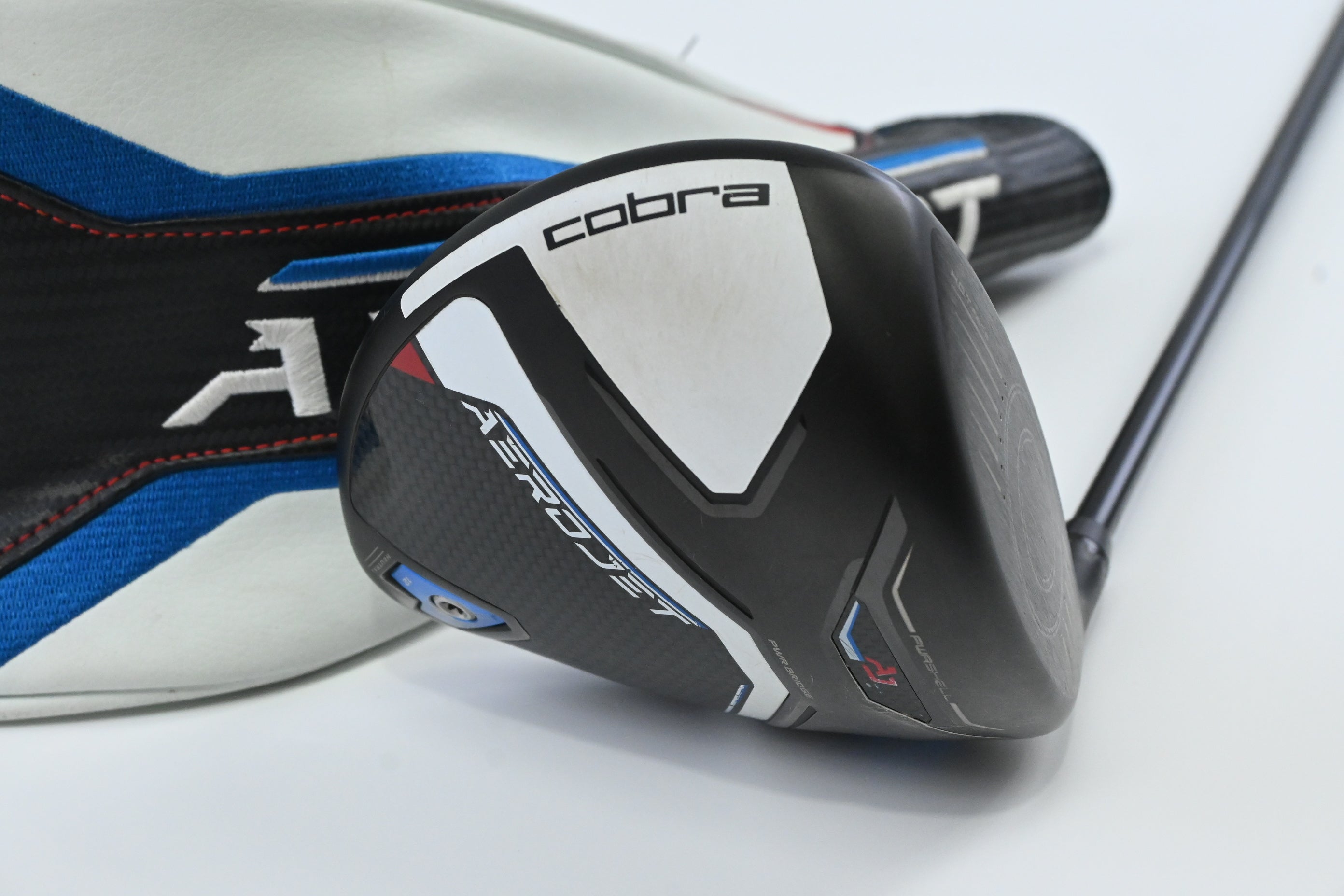 Cobra Aerojet Max Driver / 10.5 Degree / Senior Flex UST Helium Nanocore 4 Shaft