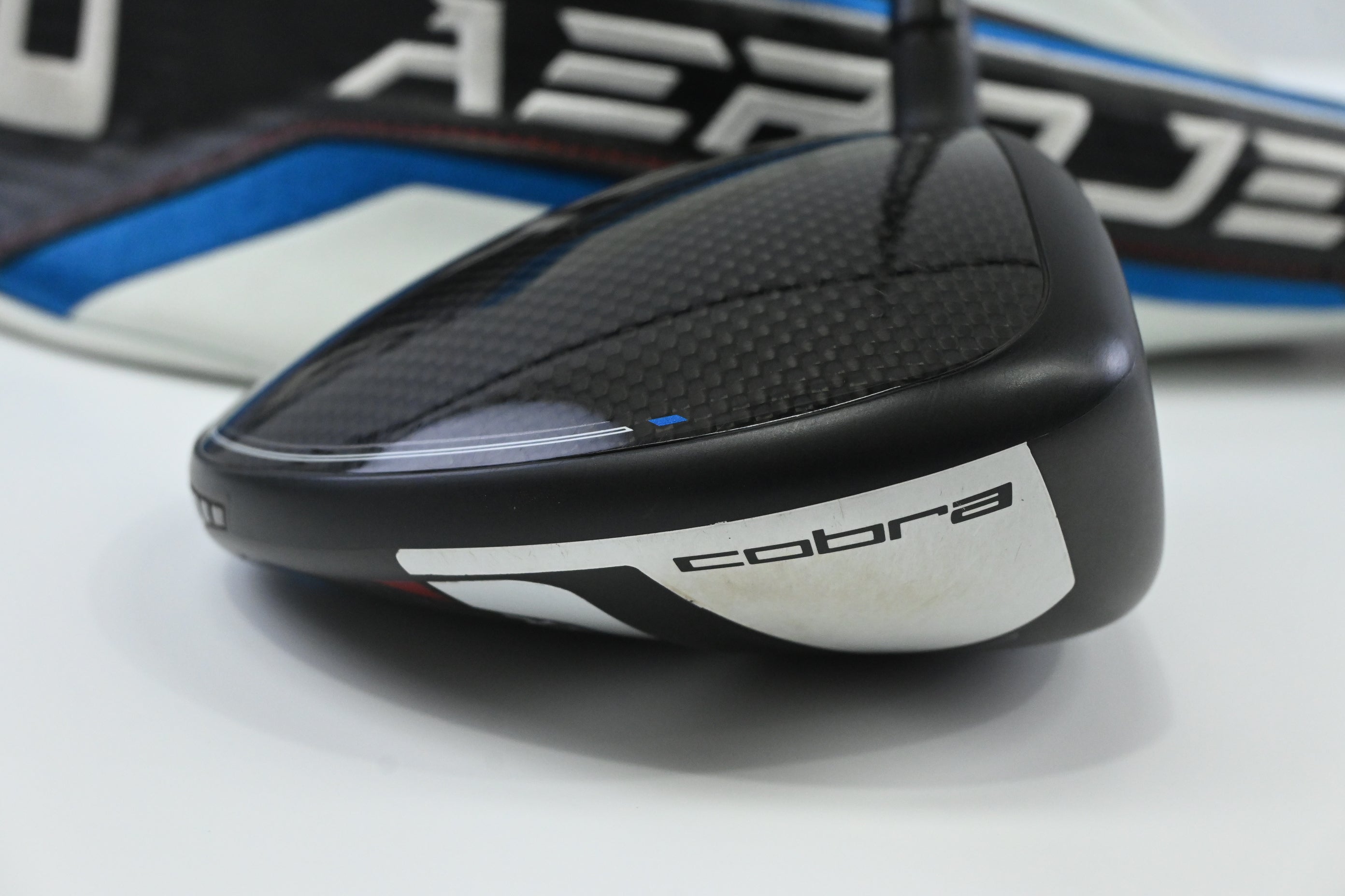 Cobra Aerojet Max Driver / 10.5 Degree / Senior Flex UST Helium Nanocore 4 Shaft