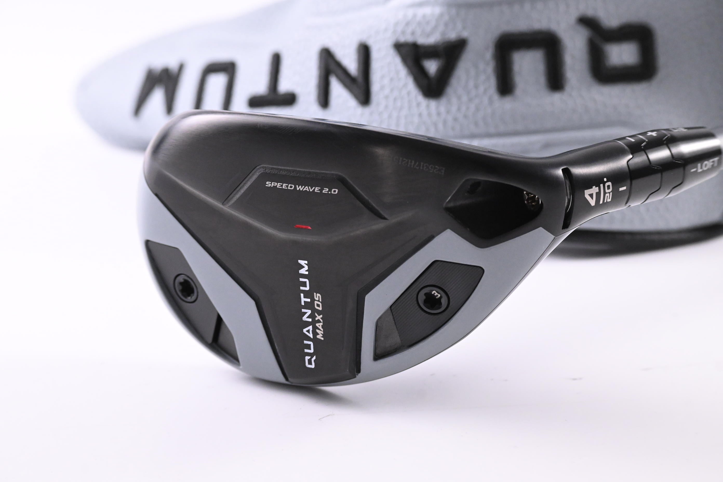 Callaway Quantum Max OS #4 Hybrid / 20 Degree / Stiff Flex Denali Frost Silver