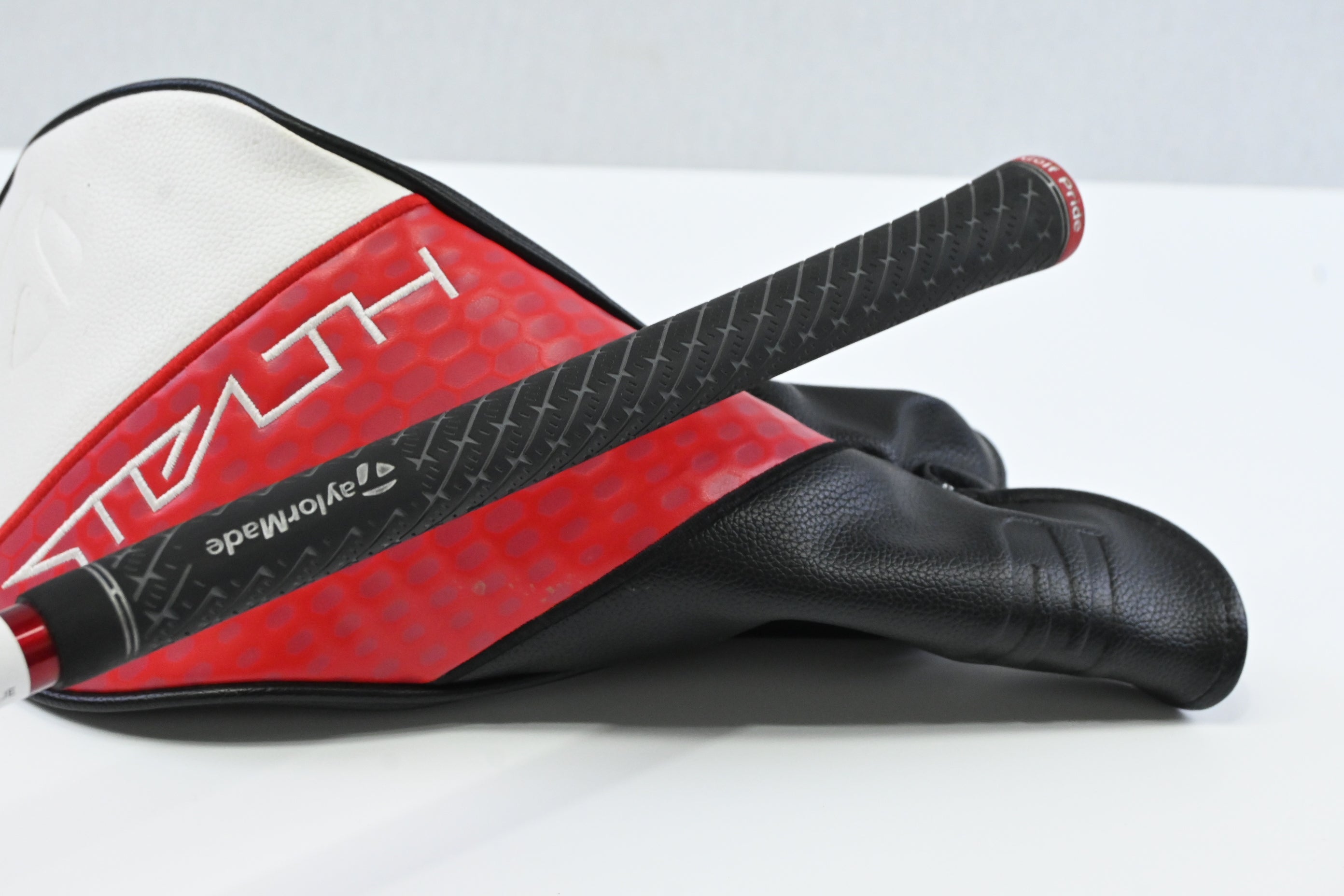 Taylormade Stealth 2 Driver / 12 Degree / Regular Flex Fujikura Ventus TR Red 5
