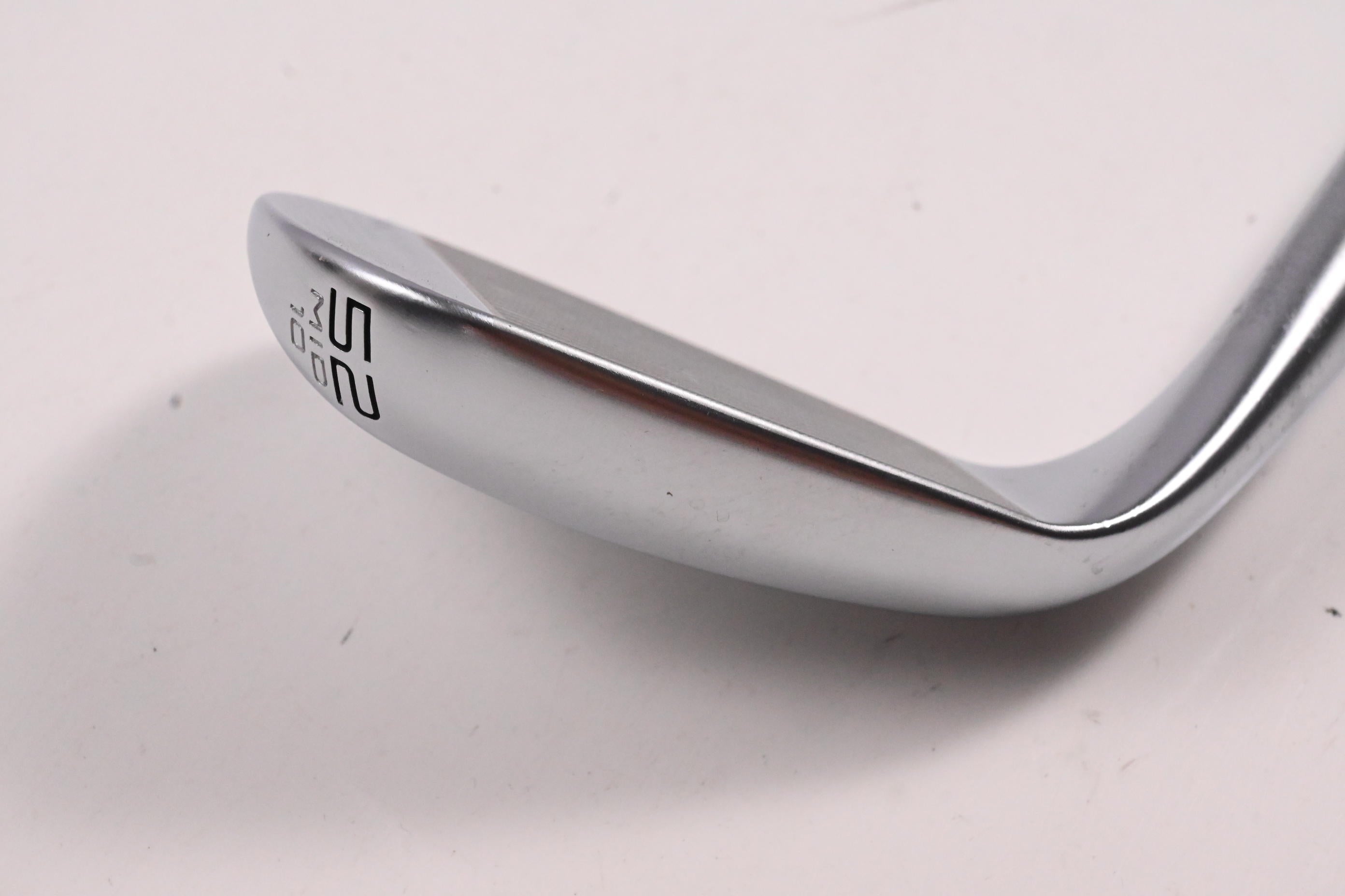 Cleveland RTZ Gap Wedge / 52 Degree / Wedge Flex Dynamic Gold Spinner Shaft