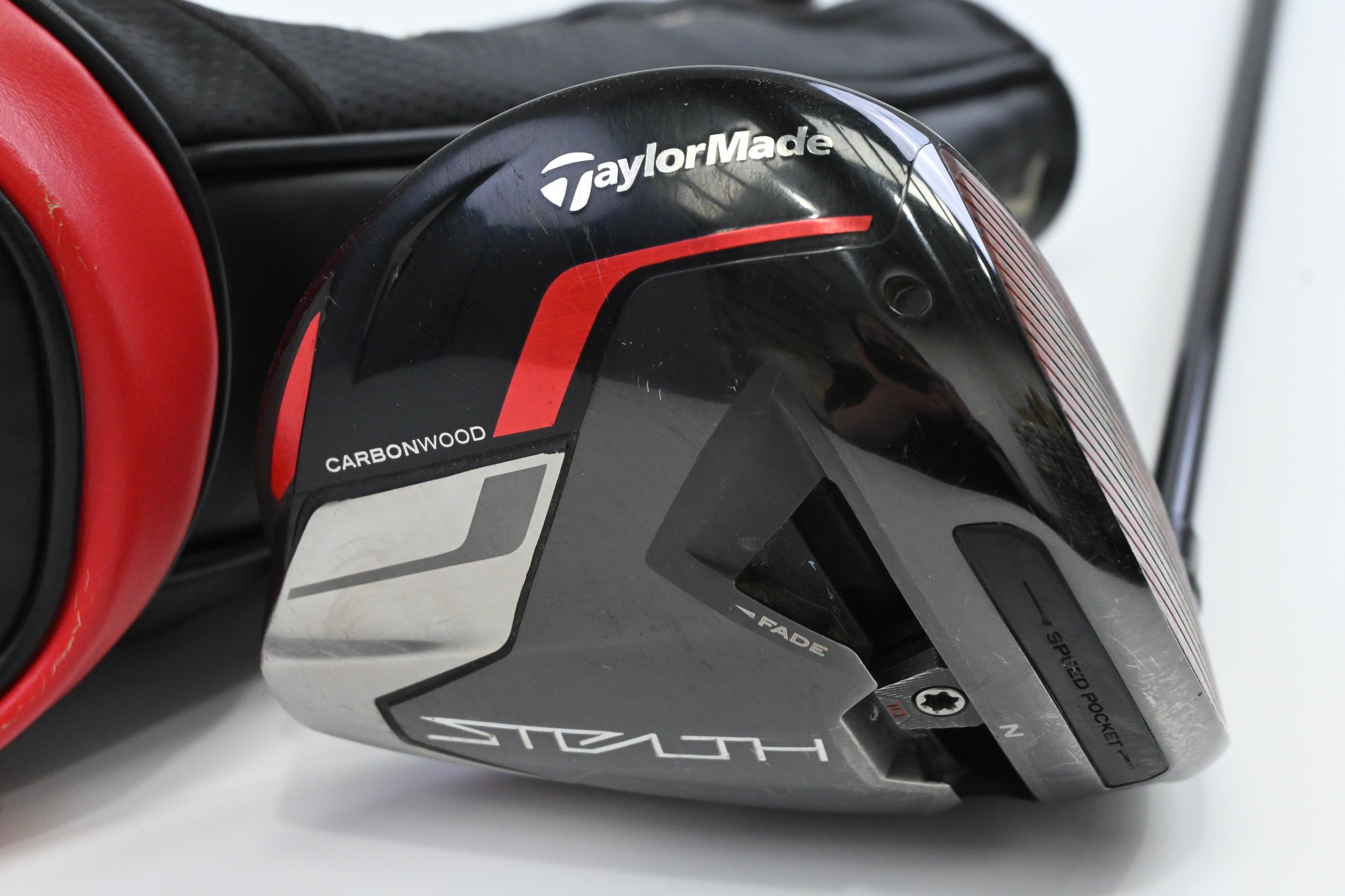 Taylormade Stealth Plus Driver / 10.5 Degree / Stiff Flex Kai'li White 60