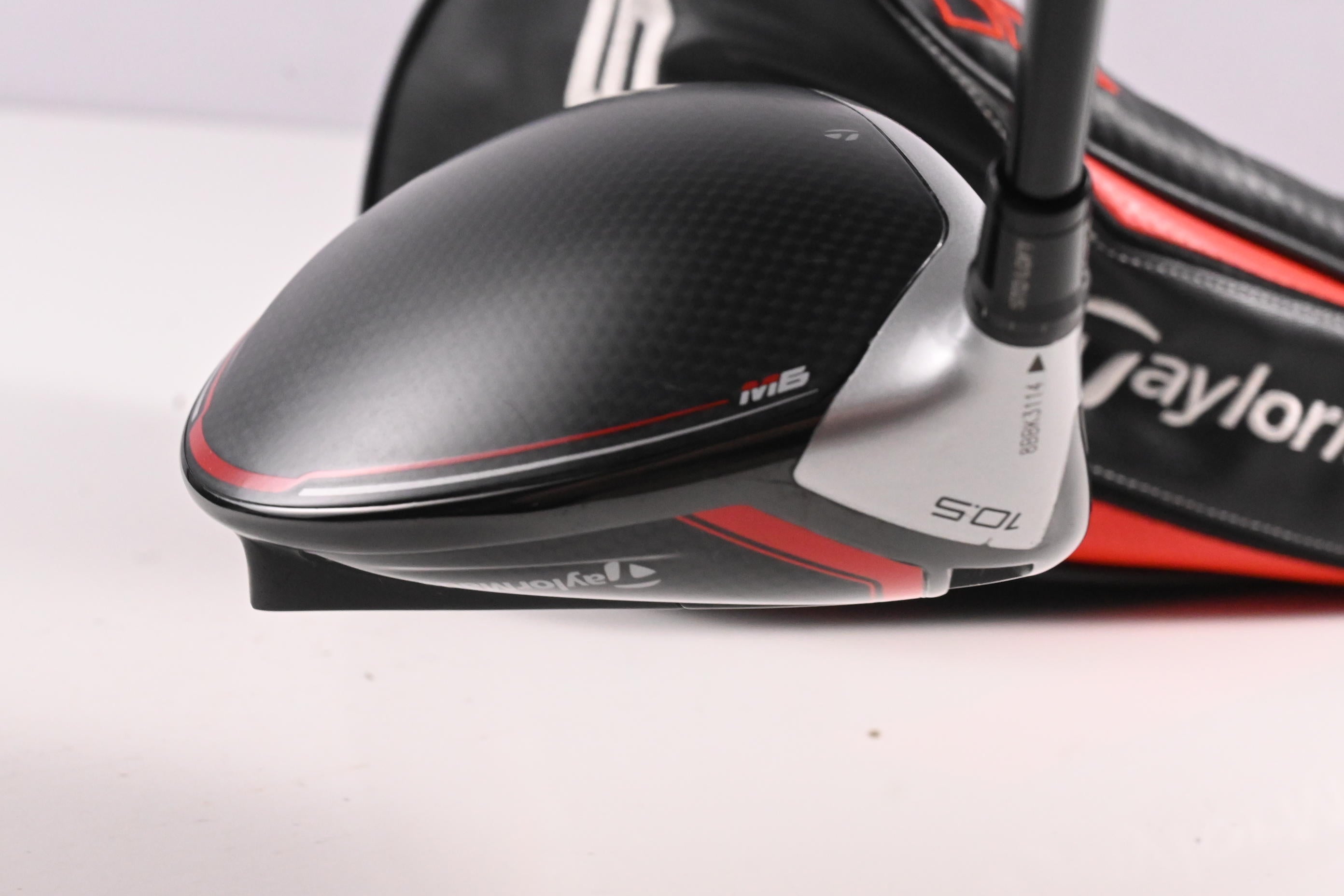 Left Hand Taylormade M6 Driver / 10.5 Degree / Regular Flex Fujikura Atmos 5 Shaft