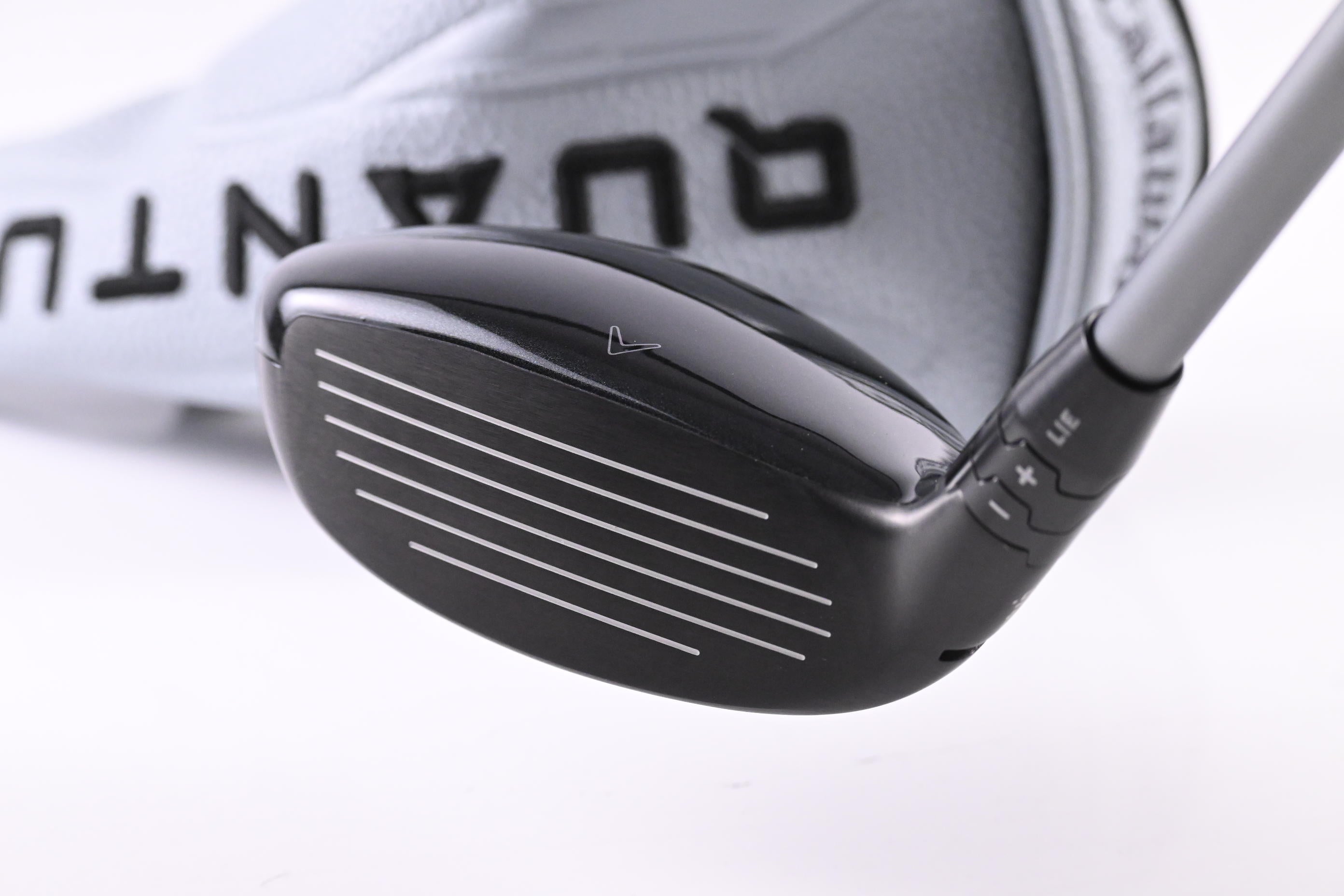 Callaway Quantum Max OS #4 Hybrid / 20 Degree / Stiff Flex Denali Frost Silver