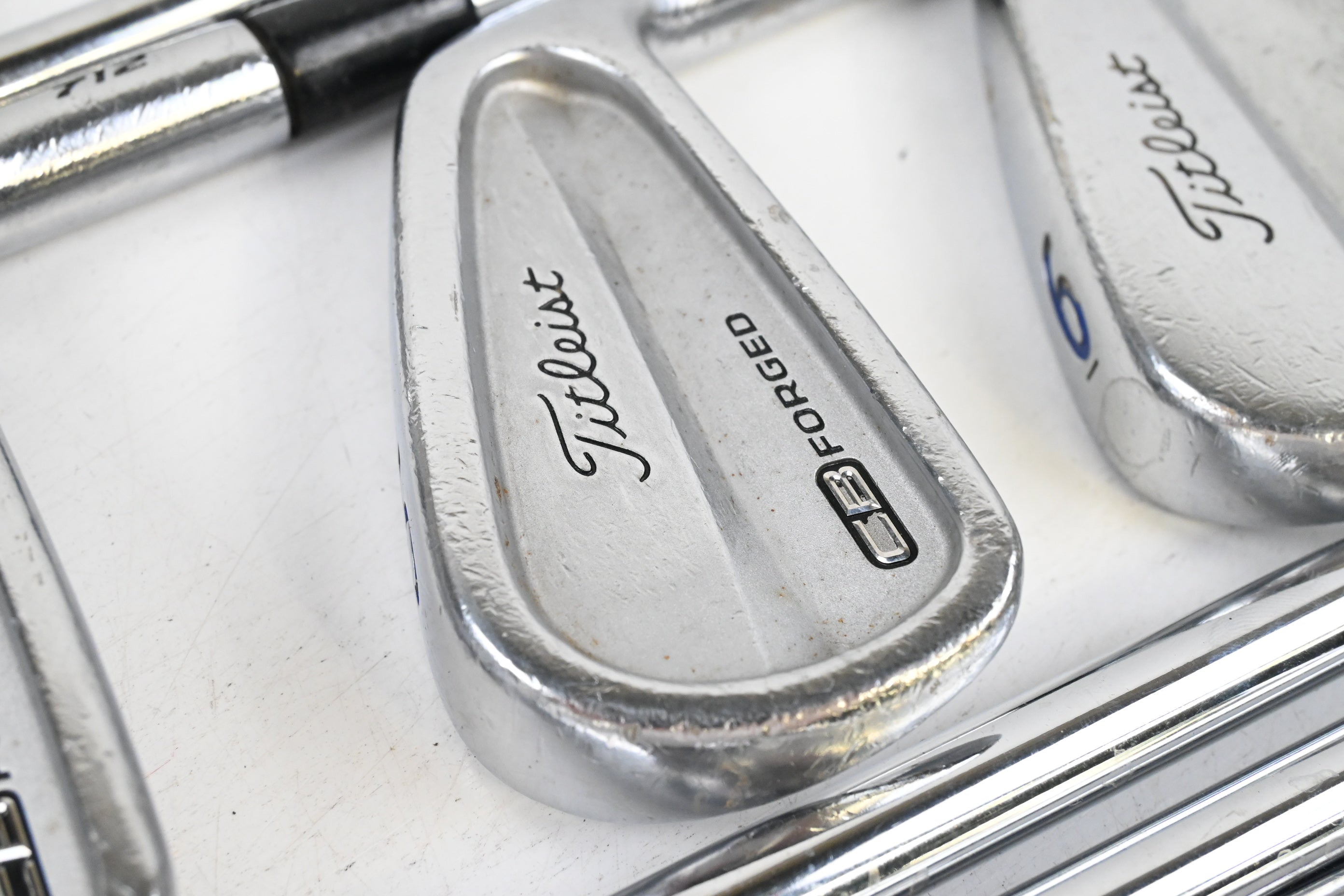 Titleist 712 MB/CB Combo Irons / 3-PW / Stiff Flex Dynamic Gold S300 Shafts