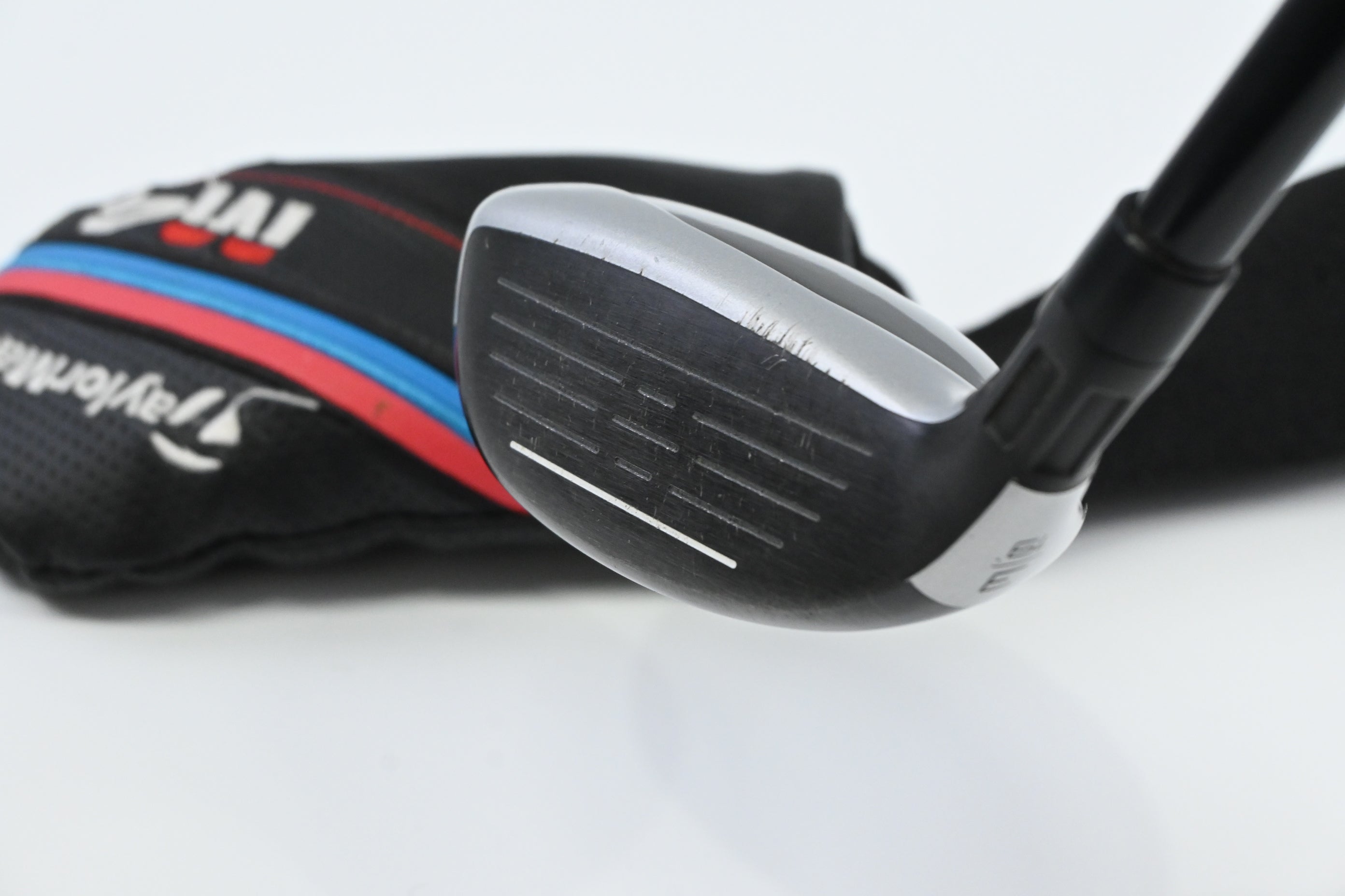 Taylormade M4 #3 Hybrid / 19 Degree / Regular Flex Fujikura Atmos Red 6 Shaft
