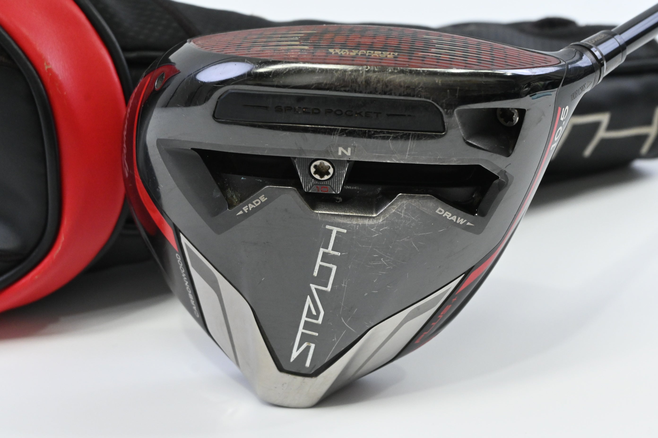 Taylormade Stealth Plus Driver / 10.5 Degree / Stiff Flex Kai'li White 60