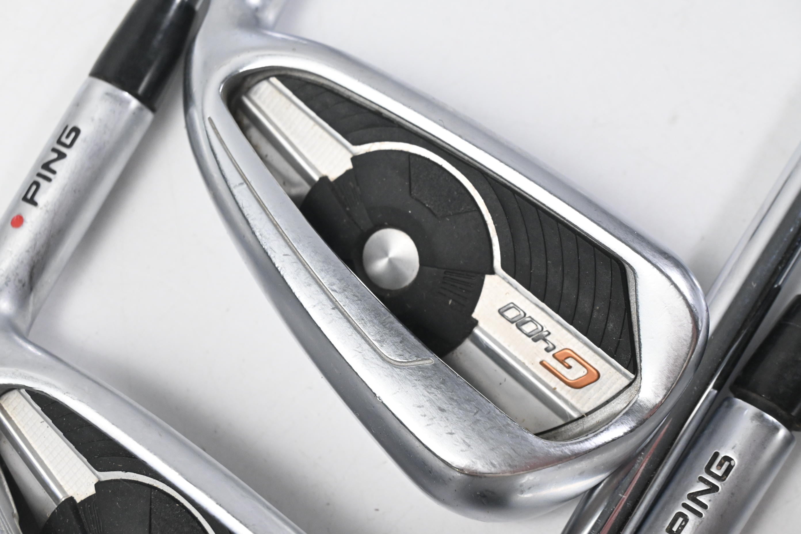Ping G400 Irons / 6-PW / Red Dot / Regular Flex Ping AWT 2.0 Shafts