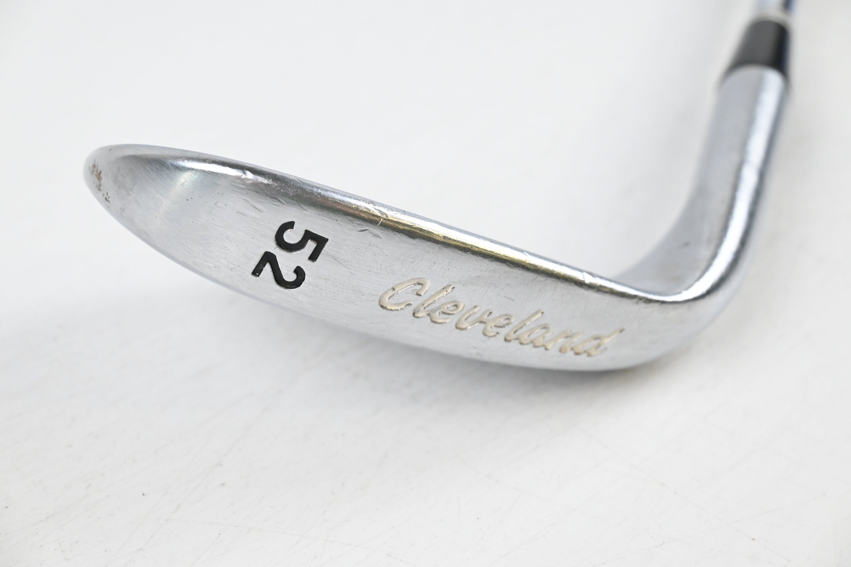 Cleveland CG10 Gap Wedge / 52 Degree / Wedge Flex Dynamic Gold Shaft