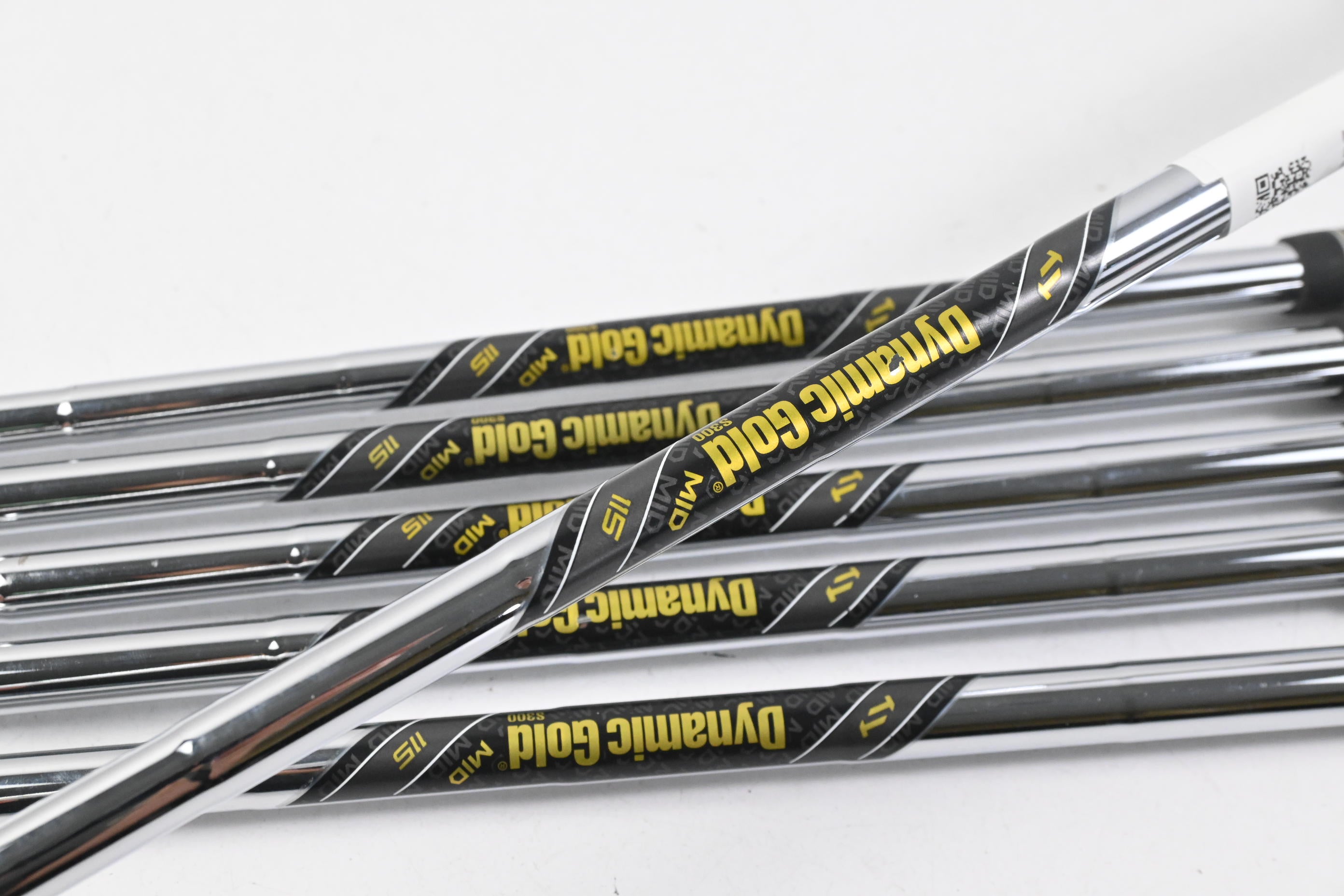 Dynamic Gold Mid S300 115 Iron Shafts / Stiff Flex / Set of 6 / .355" Tips