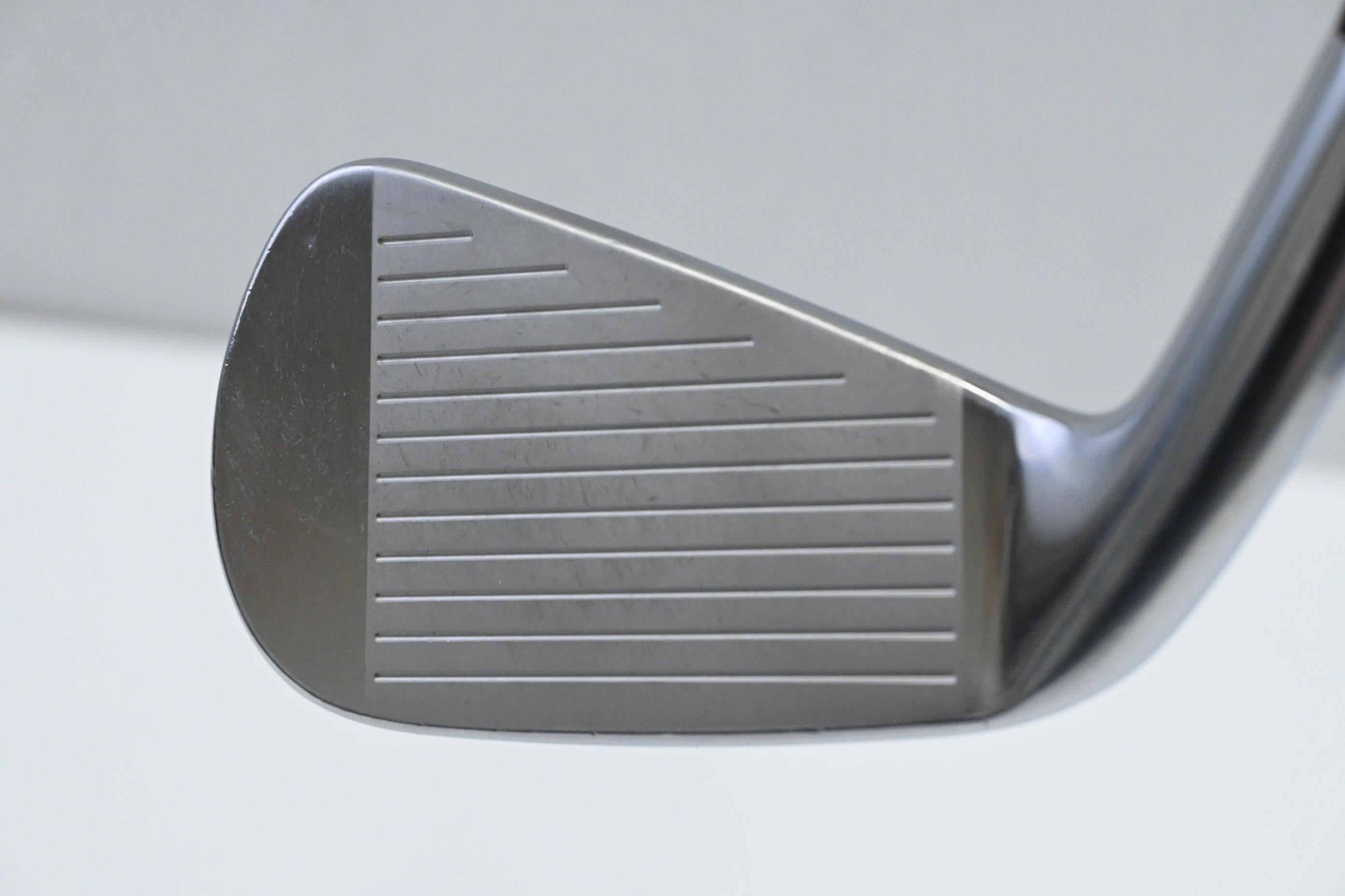 Titleist T-MB 716 #3 Iron / 20 Degree / Stiff Flex Dynamic Gold Shaft