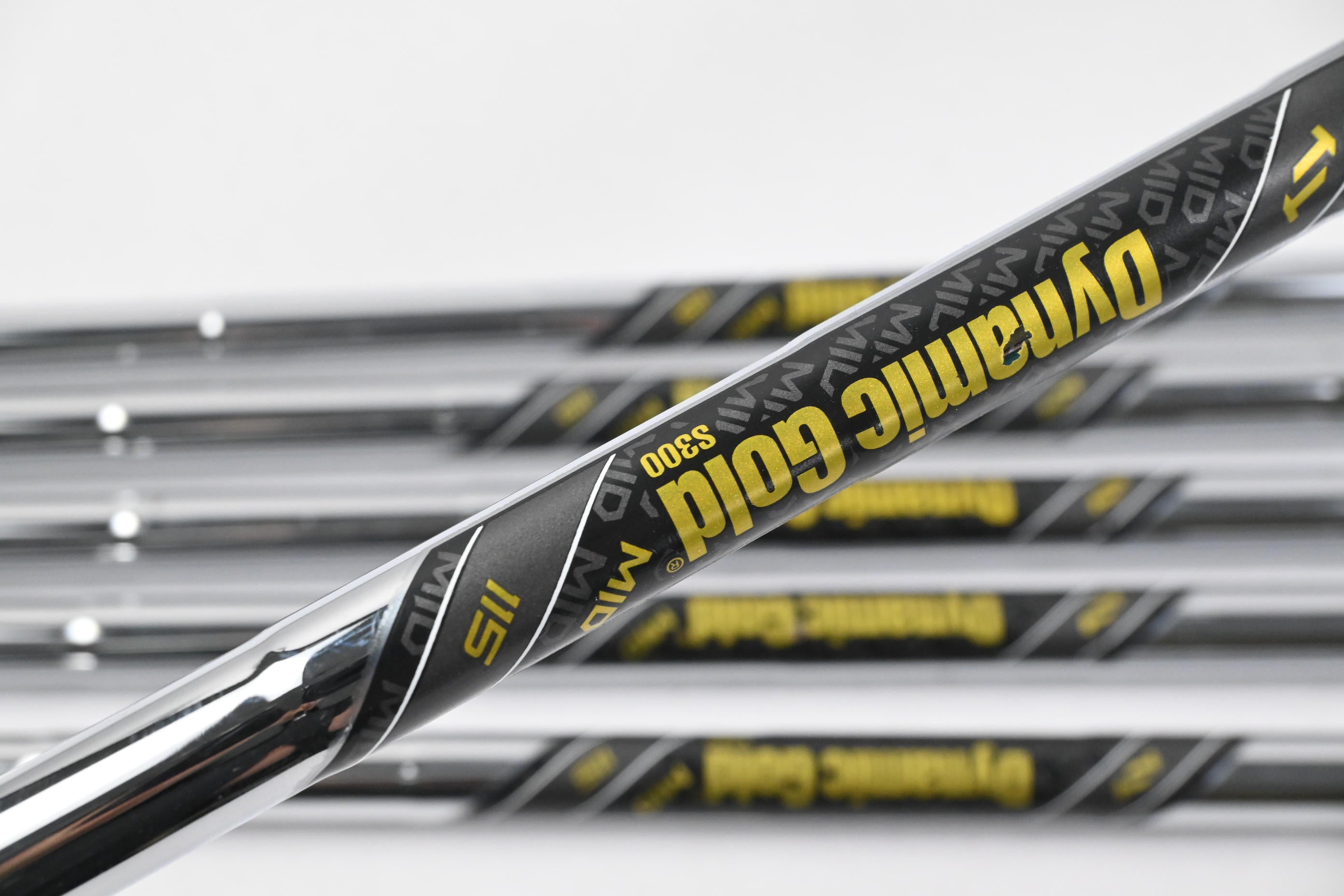 Dynamic Gold Mid S300 115 Iron Shafts / Stiff Flex / Set of 6 / .355" Tips
