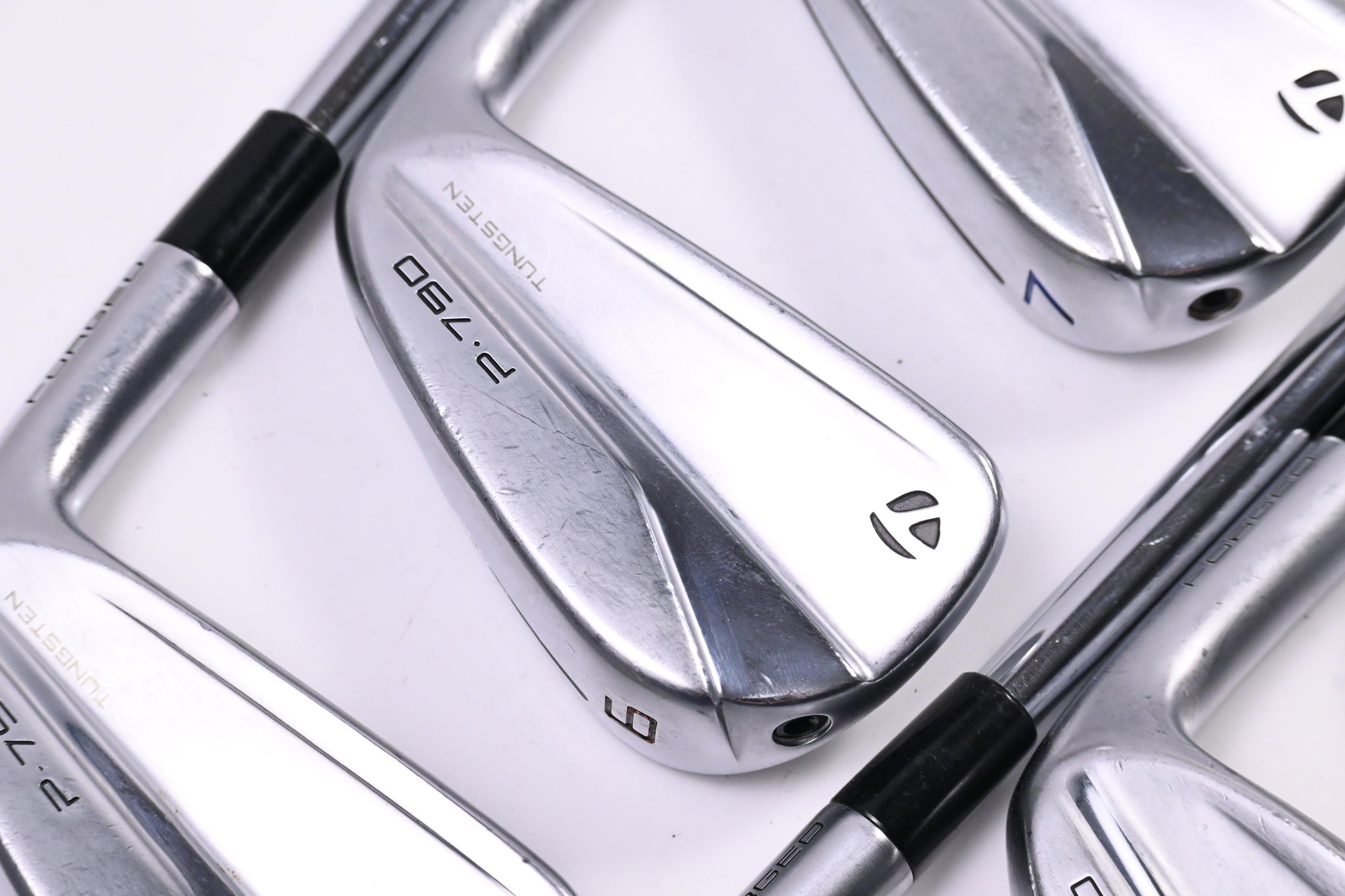 Taylormade P790 2021 Irons / 5-PW / X-Flex True Temper Dynamic Gold Shafts