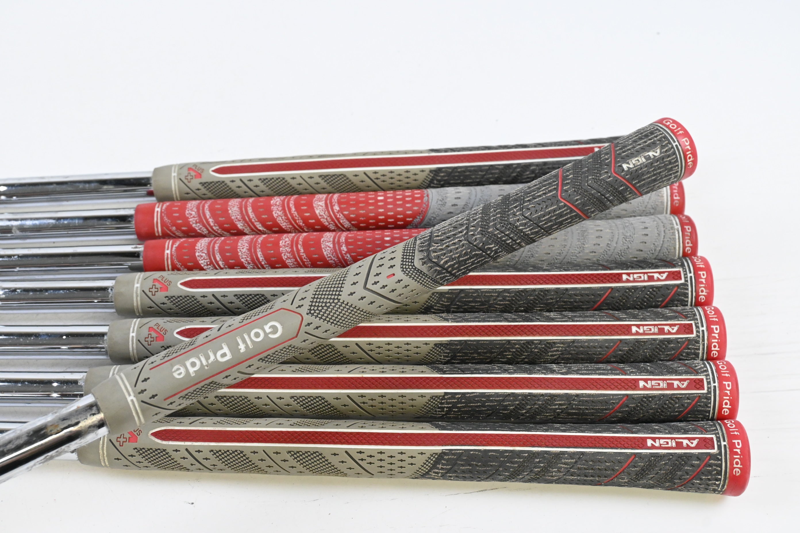 Titleist 712 MB/CB Combo Irons / 3-PW / Stiff Flex Dynamic Gold S300 Shafts
