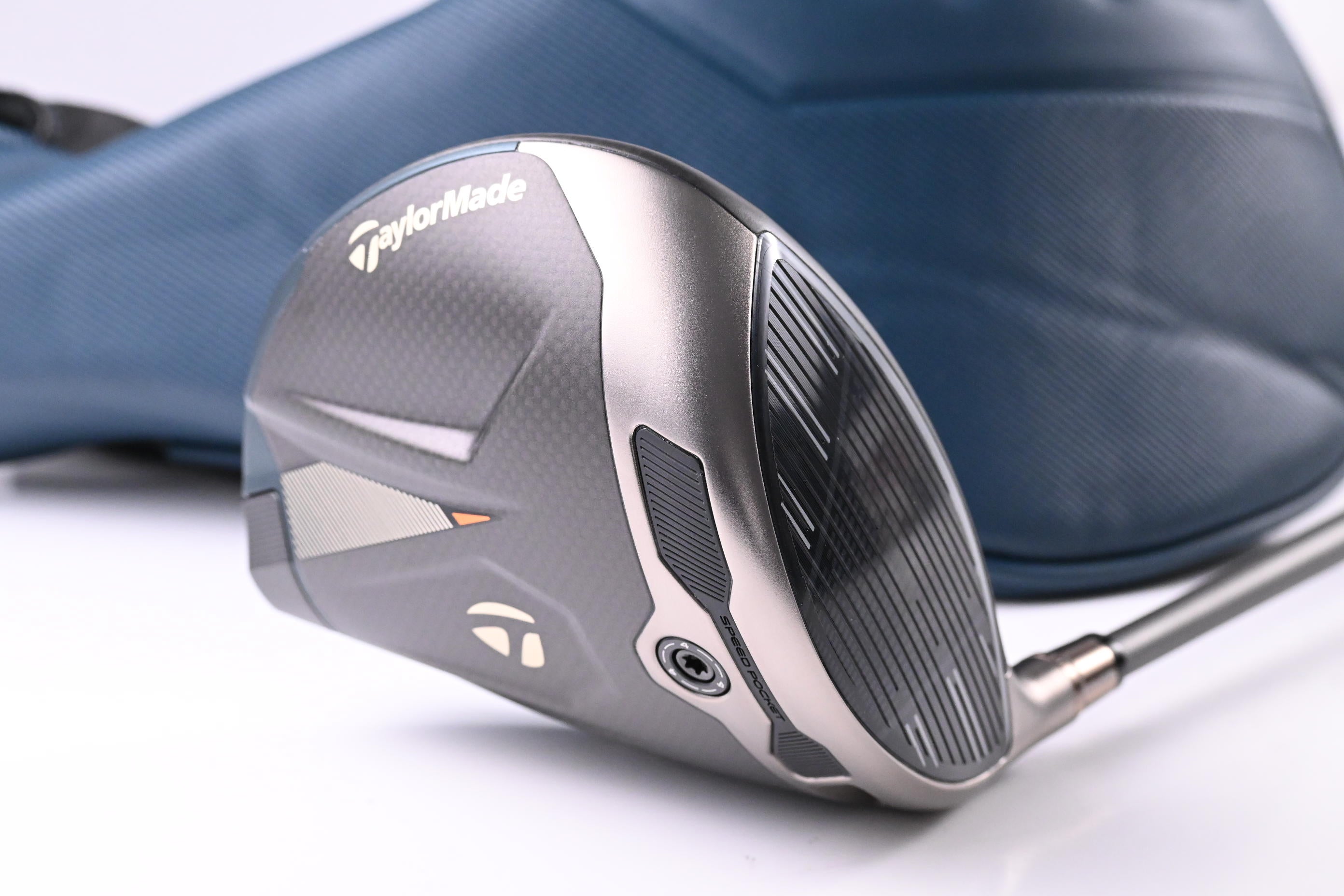 Taylormade Qi4D Max Lite Driver / 10.5 Degree / Regular Flex REAX Blue 40 Shaft