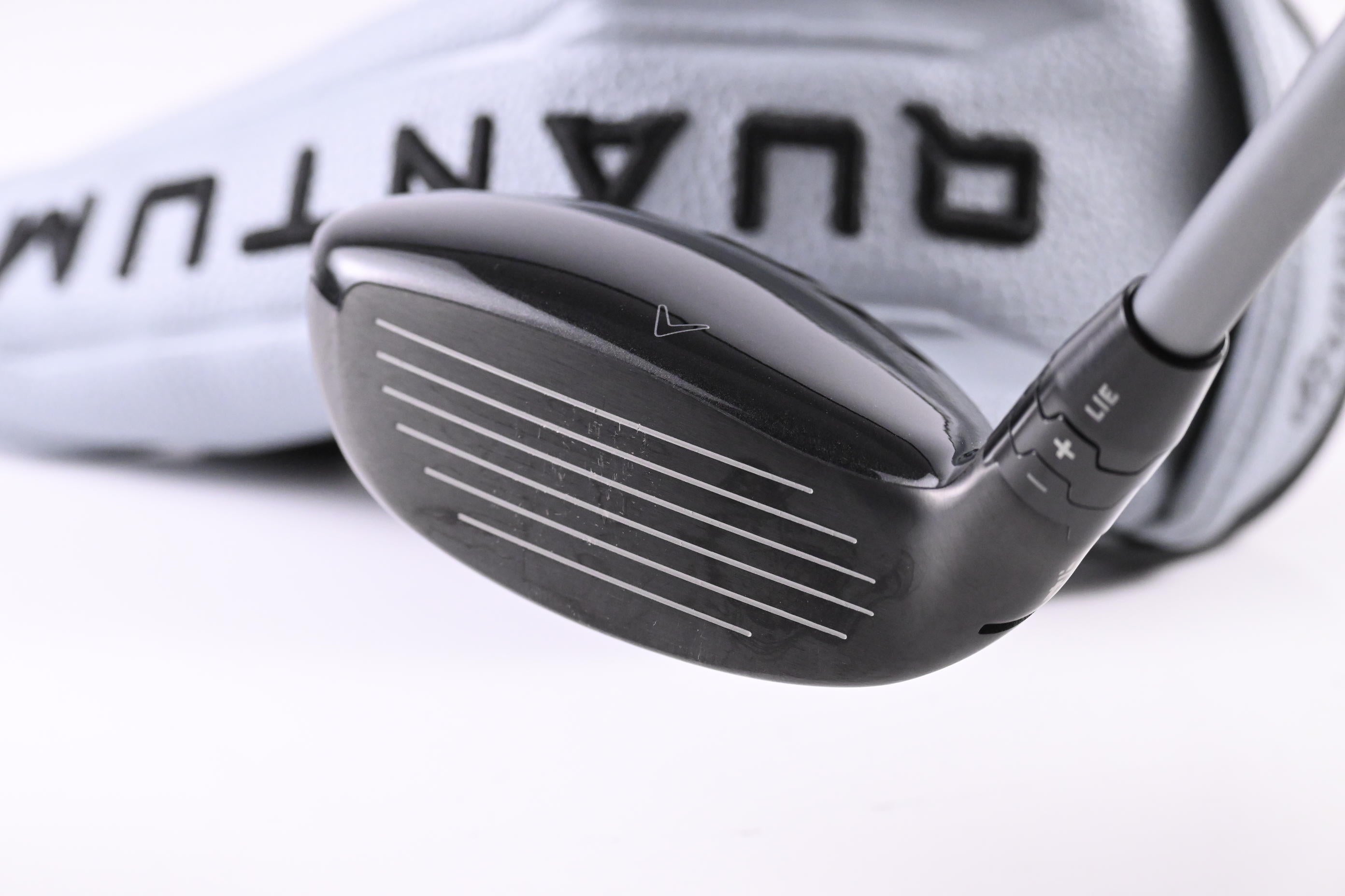 Callaway Quantum Max #4 Hybrid / 21 Degree / Regular Flex Denali Frost Silver 60