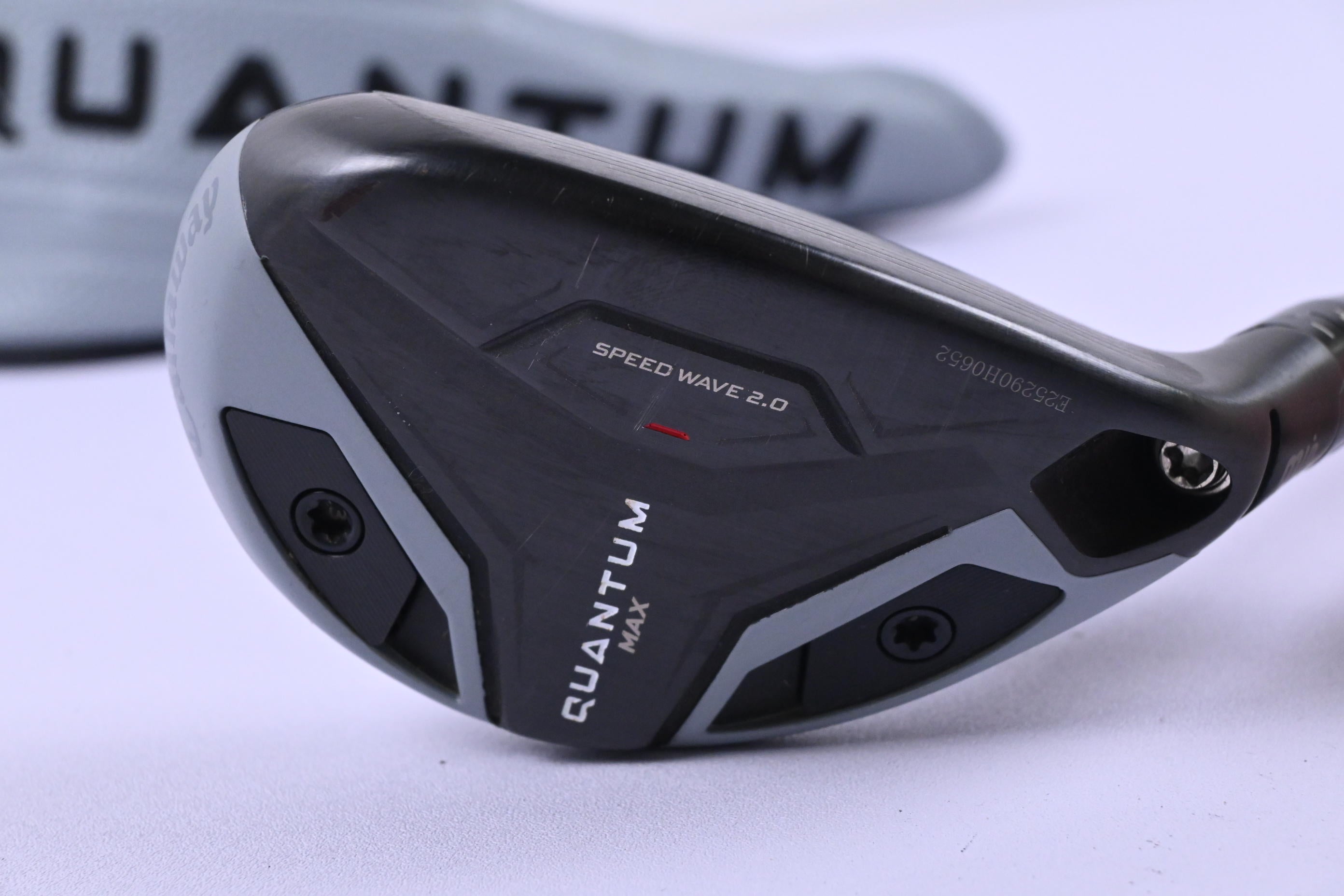 Callaway Quantum Max #3 Hybrid / 19 Degree / Stiff Flex Denali Silver 70 Shaft