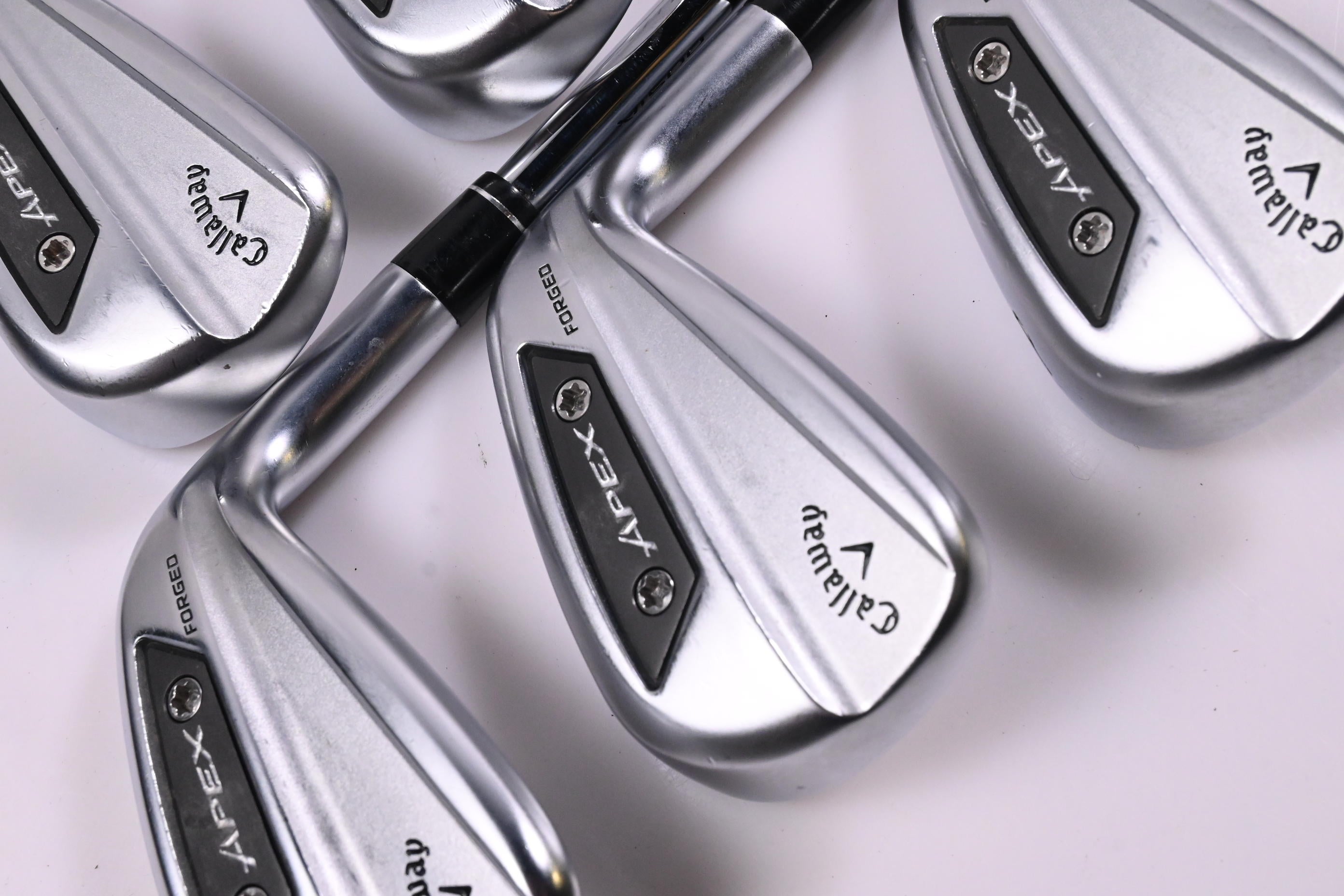 Callaway Apex Ai200 Irons / 6-PW / Regular Flex Dynamic Gold Mid 100 R300 Shafts