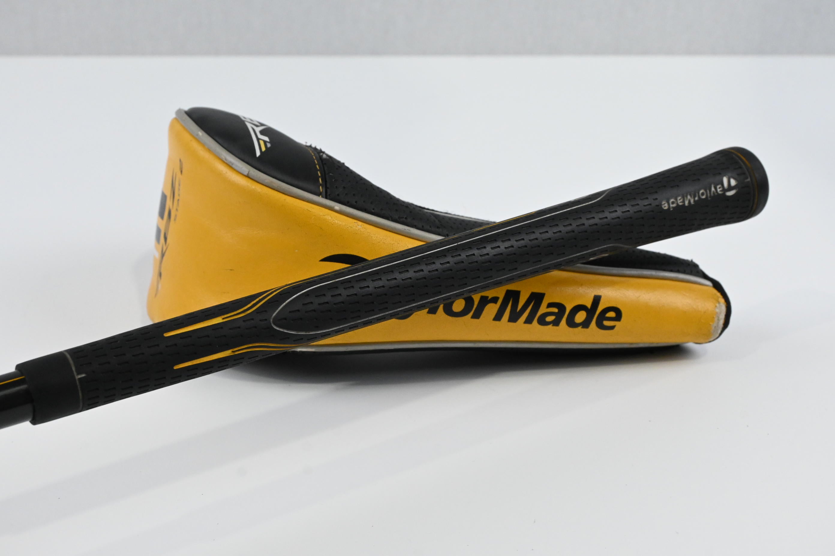 Left Hand Taylormade RBZ Stage 2 #4 Hybrid / 22 Degree / Regular Flex Rocketfuel